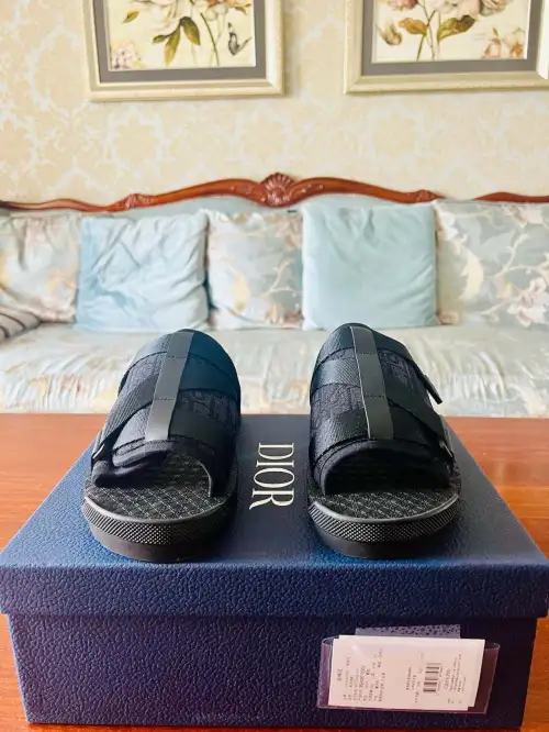 Dior Alpha oblique Black 3SA081YYV H060 review 