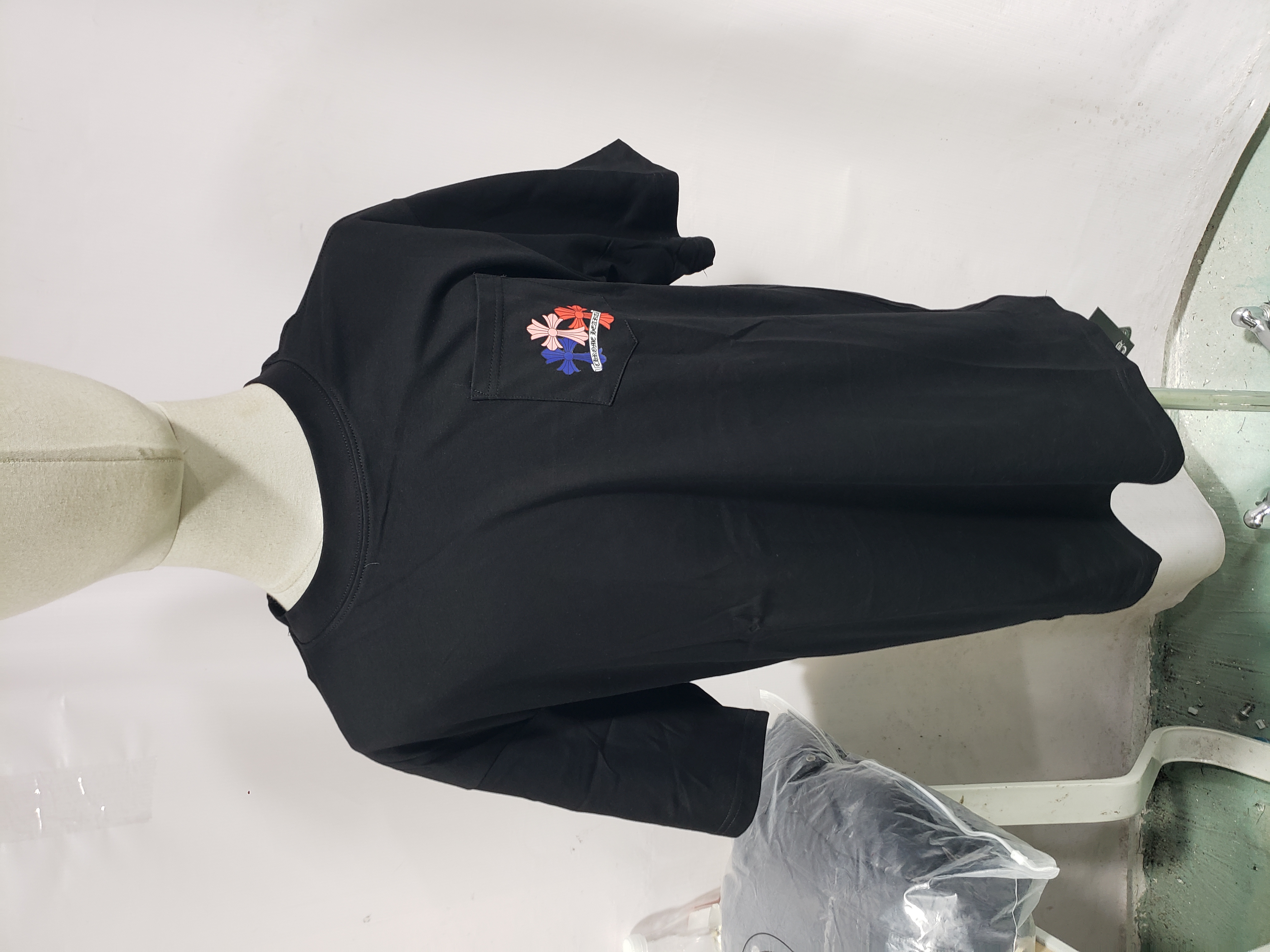 Chrome Hearts Rainbow Cross Printed Short Sleeve Black review Obosneaker 00