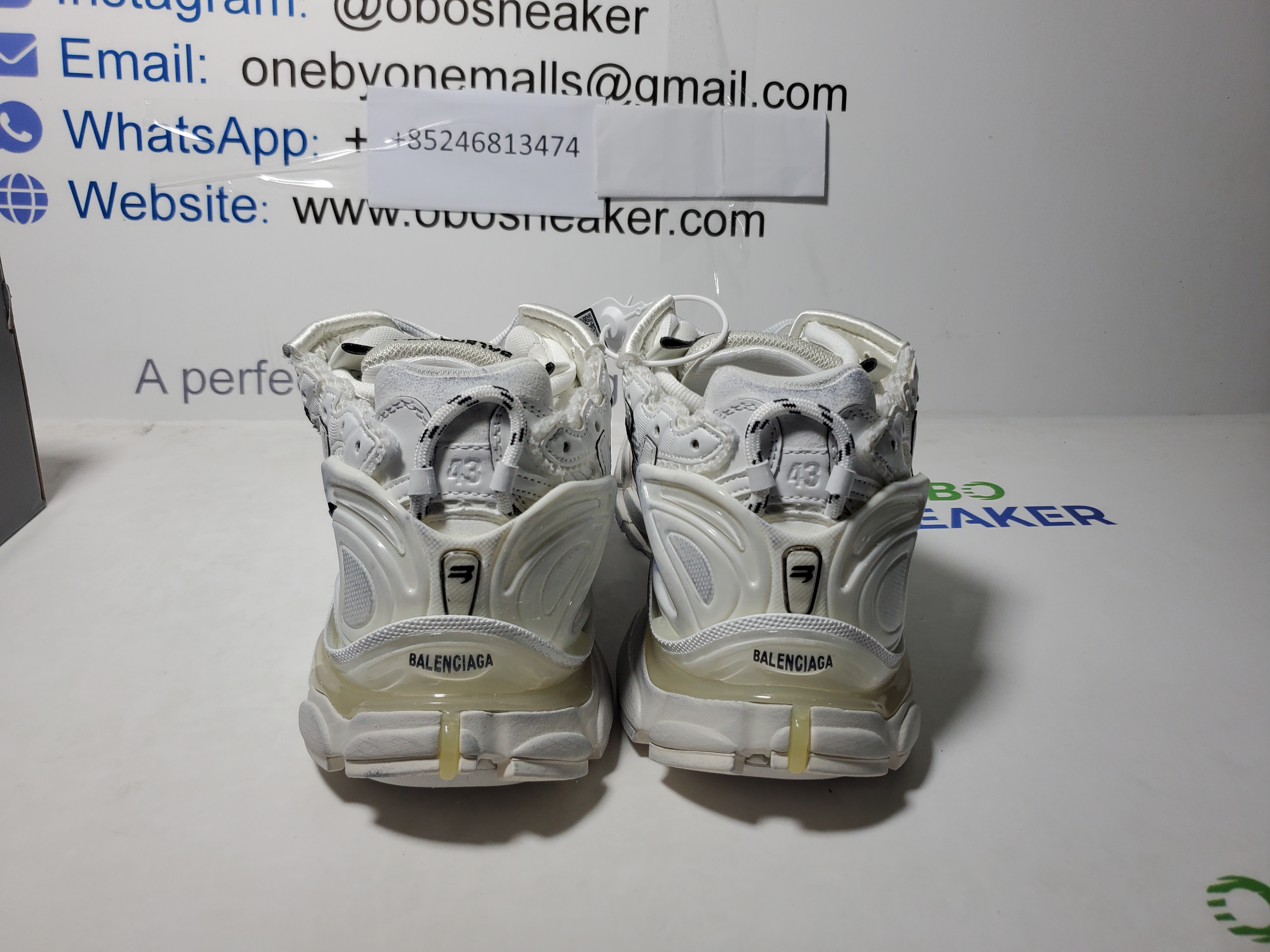 Balenciaga Runner White And Black Characters 677402 W3RBQ 9010 review Obosneaker 02