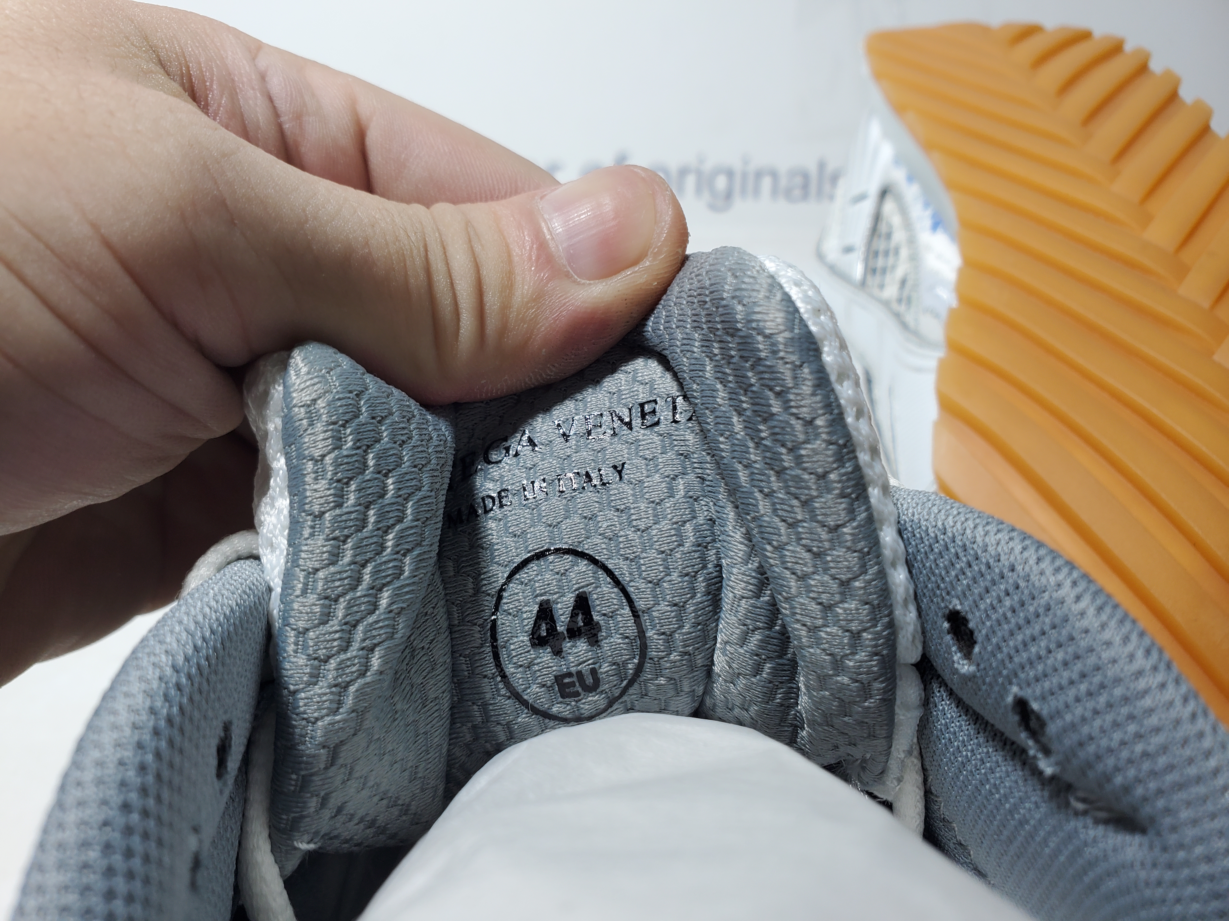 【FLASH SALE】Bottega Veneta Orbit Silver White (Women's)  755915V2X401425 review Obosneaker 05