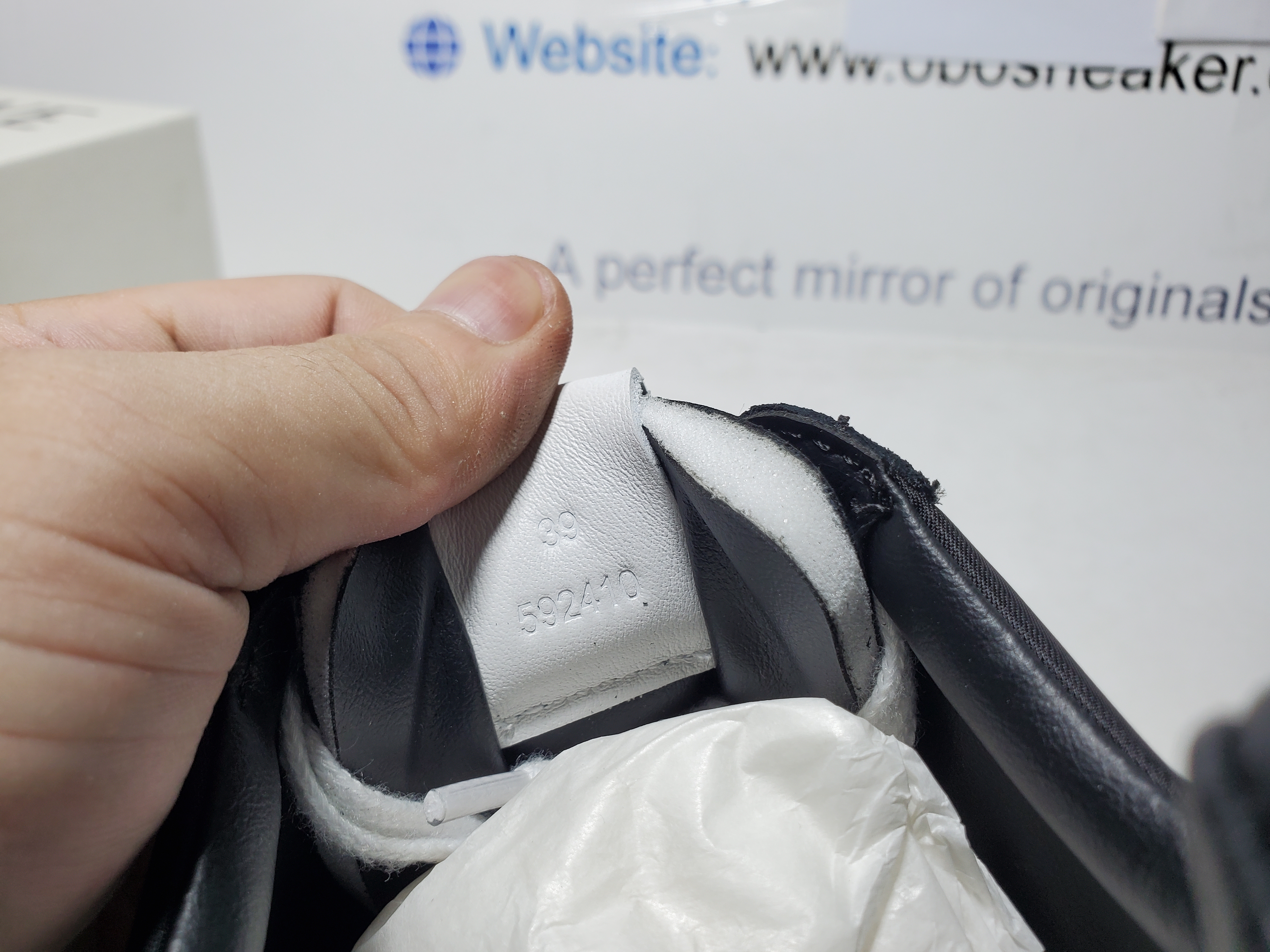 Loewe Ballet Runner 2.0 Black And White LLBR282X01-1102 review Obosneaker 05