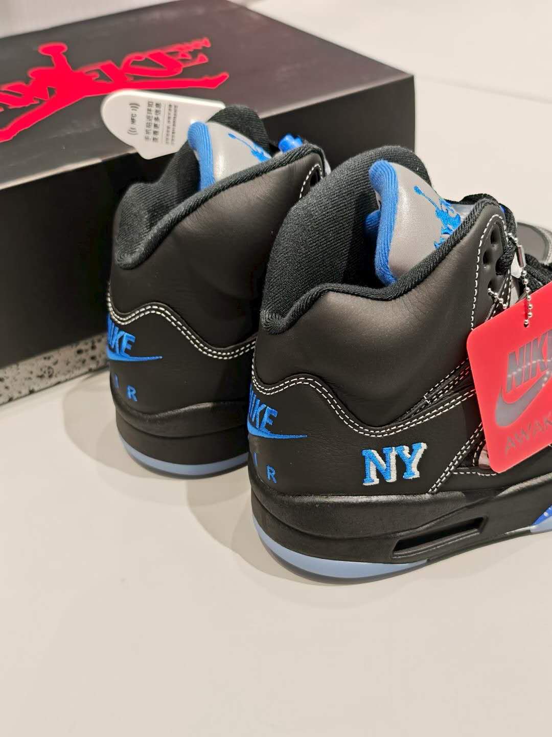 Air Jordan 5 Retro x Awake NY Black Racer Blue DV4982-004  review BKMNKf 02