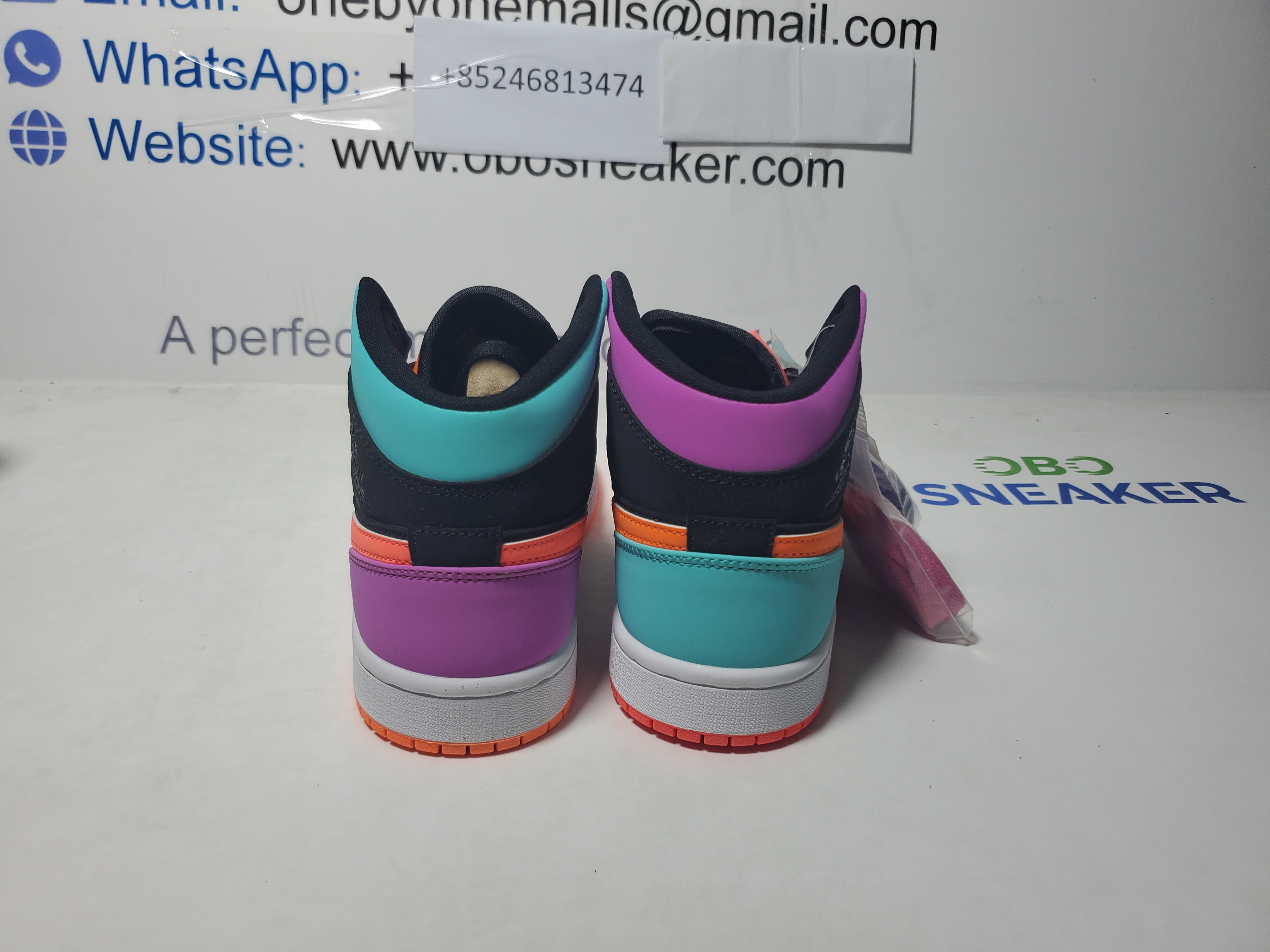 Air Jordan 1 Mid Multi-Color (GS) 554725-083 review Obosneaker 02
