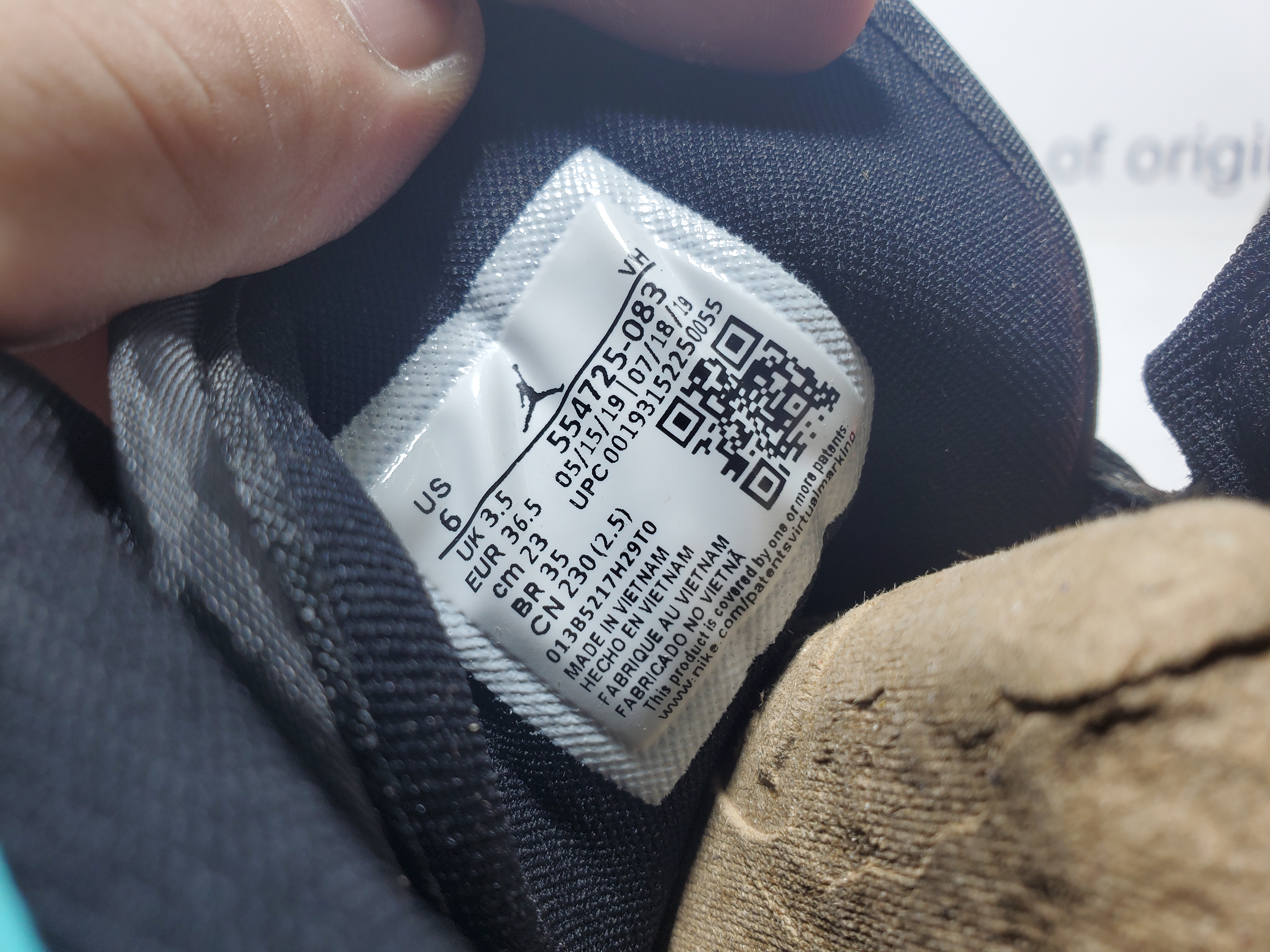 Air Jordan 1 Mid Multi-Color (GS) 554725-083 review Obosneaker 05