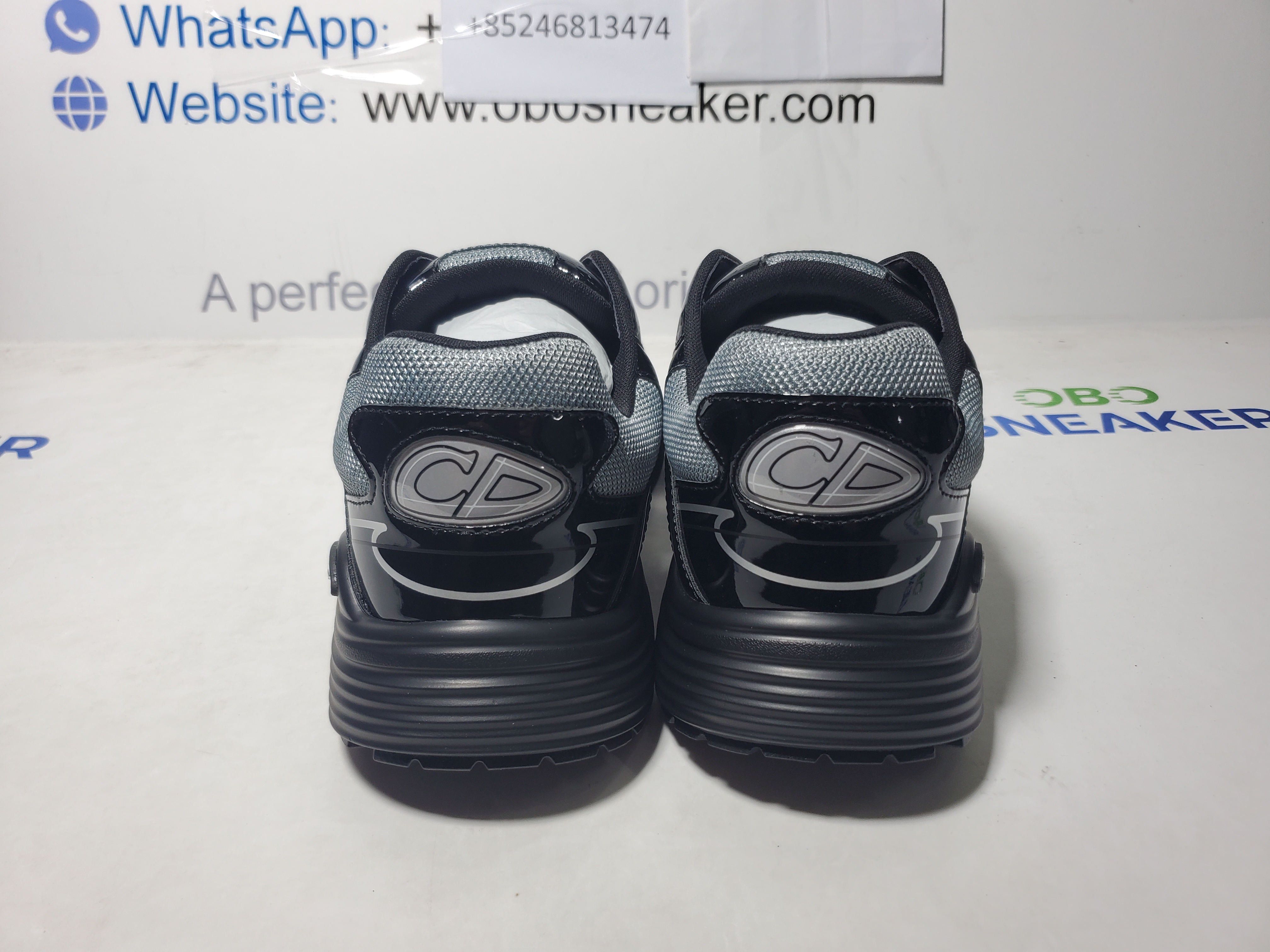 Dior B30 Round Head Logo Sneakers Patent Leather Gray review Obosneaker 02