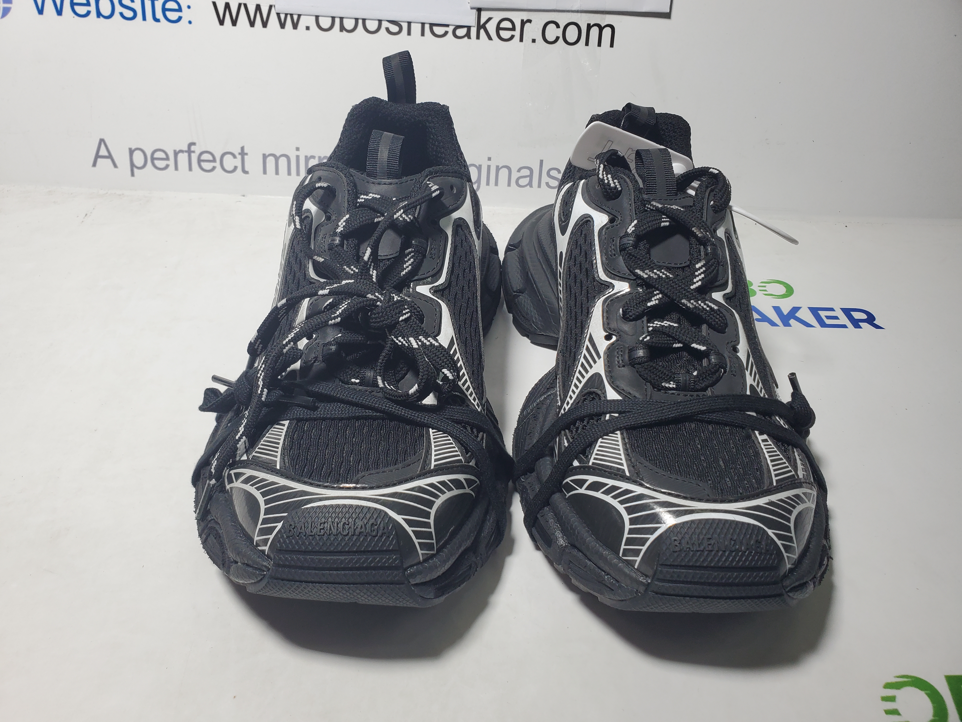 Balenciaga Black And White 542228 W2RB8 1090 review Obosneaker 03
