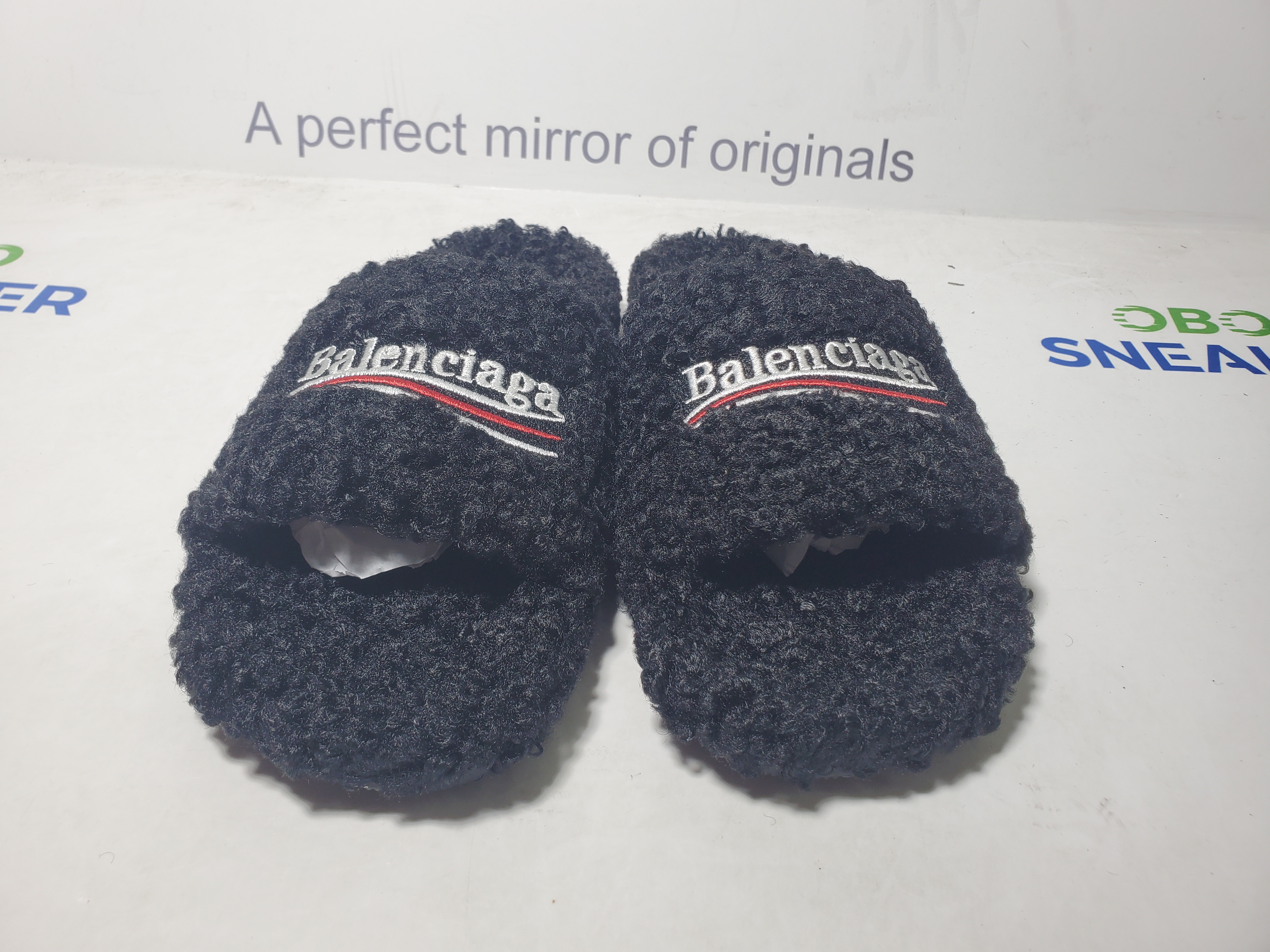 Balenciaga Furry Slide Coke Label Black review Obosneaker 03