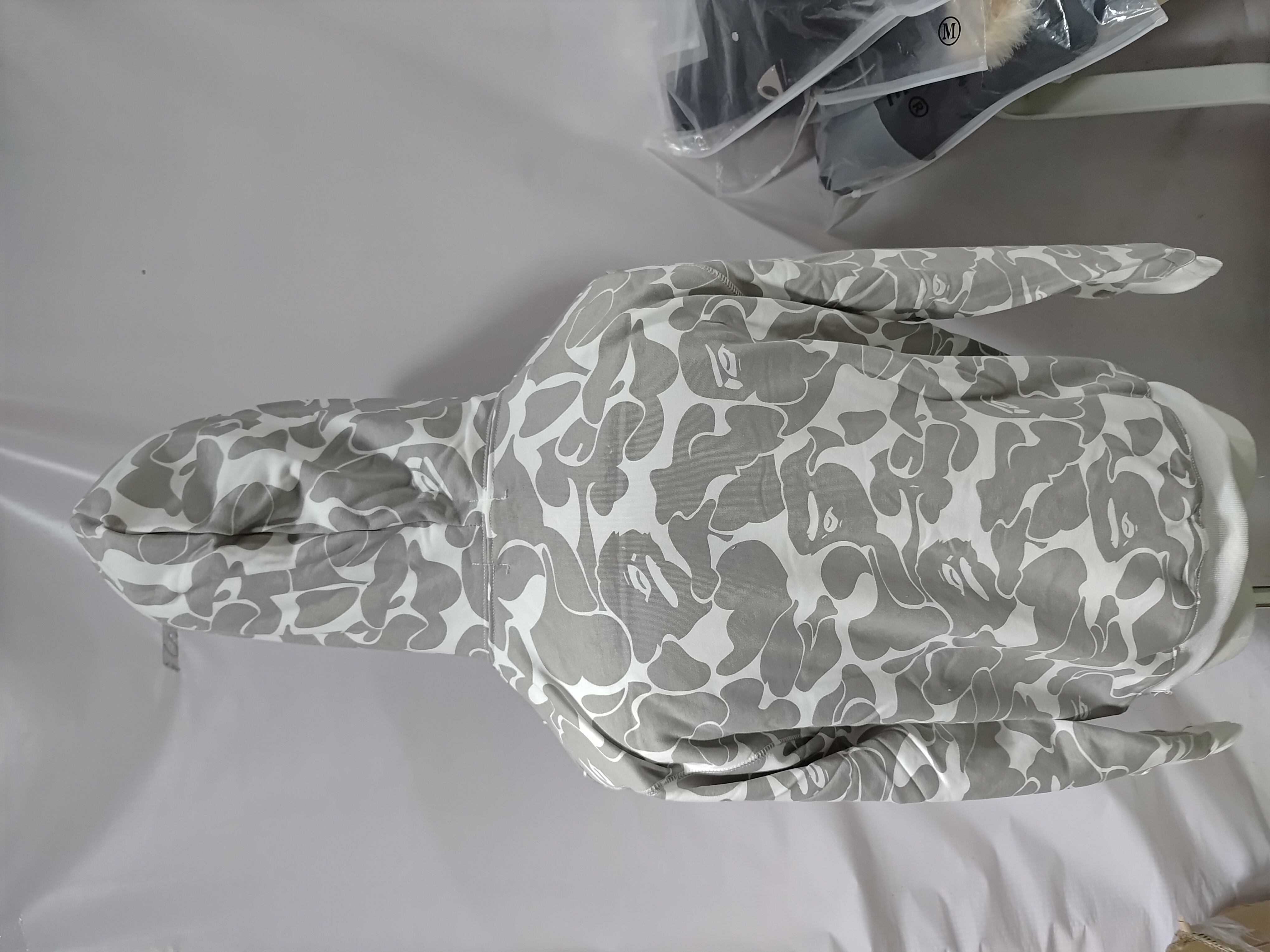 OBO BAPE x Inter Miami CF Camo Pullover Hoodie Pink & Black & White review Obosneaker 04