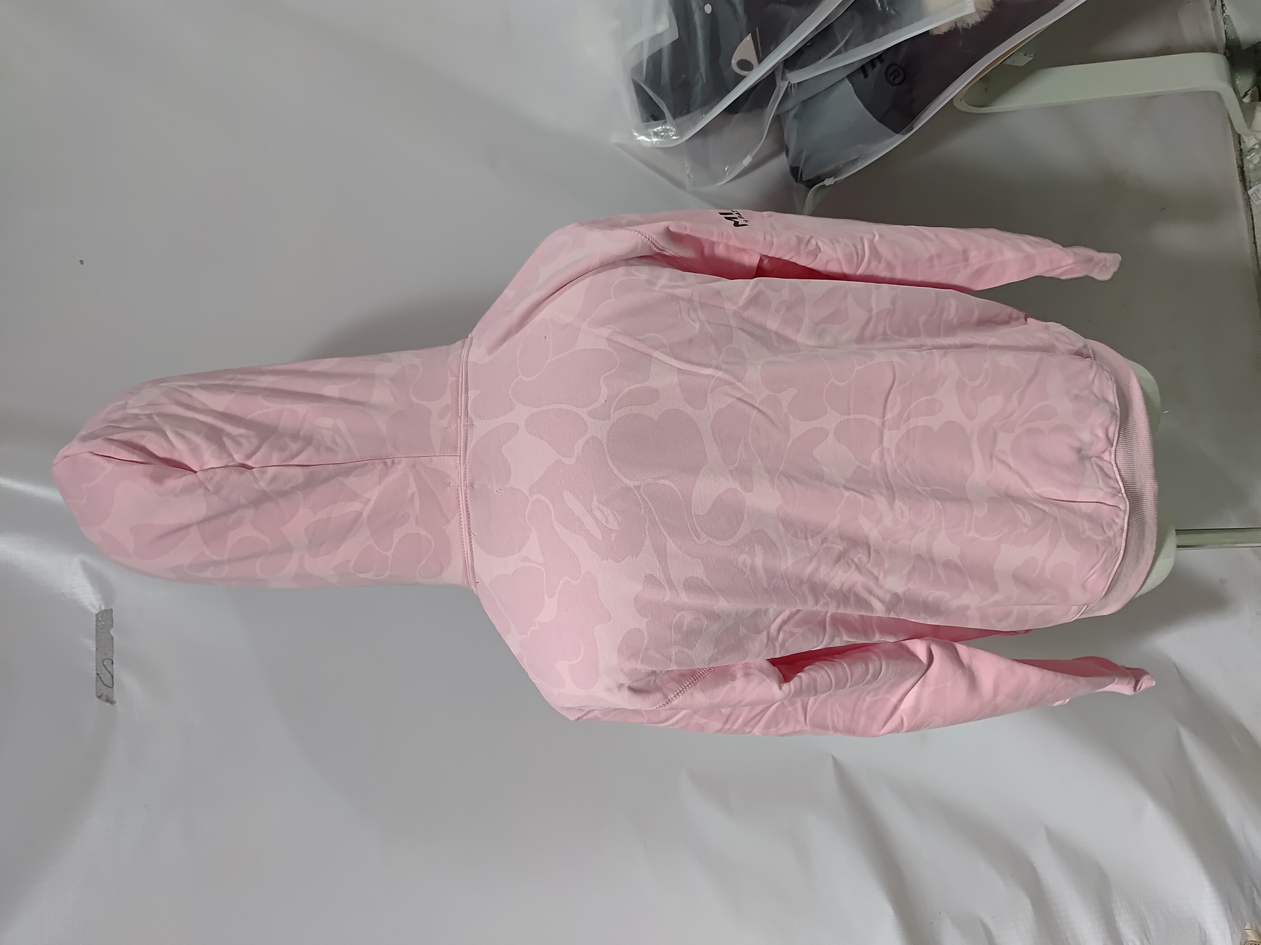 OBO BAPE x Inter Miami CF Camo Pullover Hoodie Pink & Black & White review Obosneaker 04