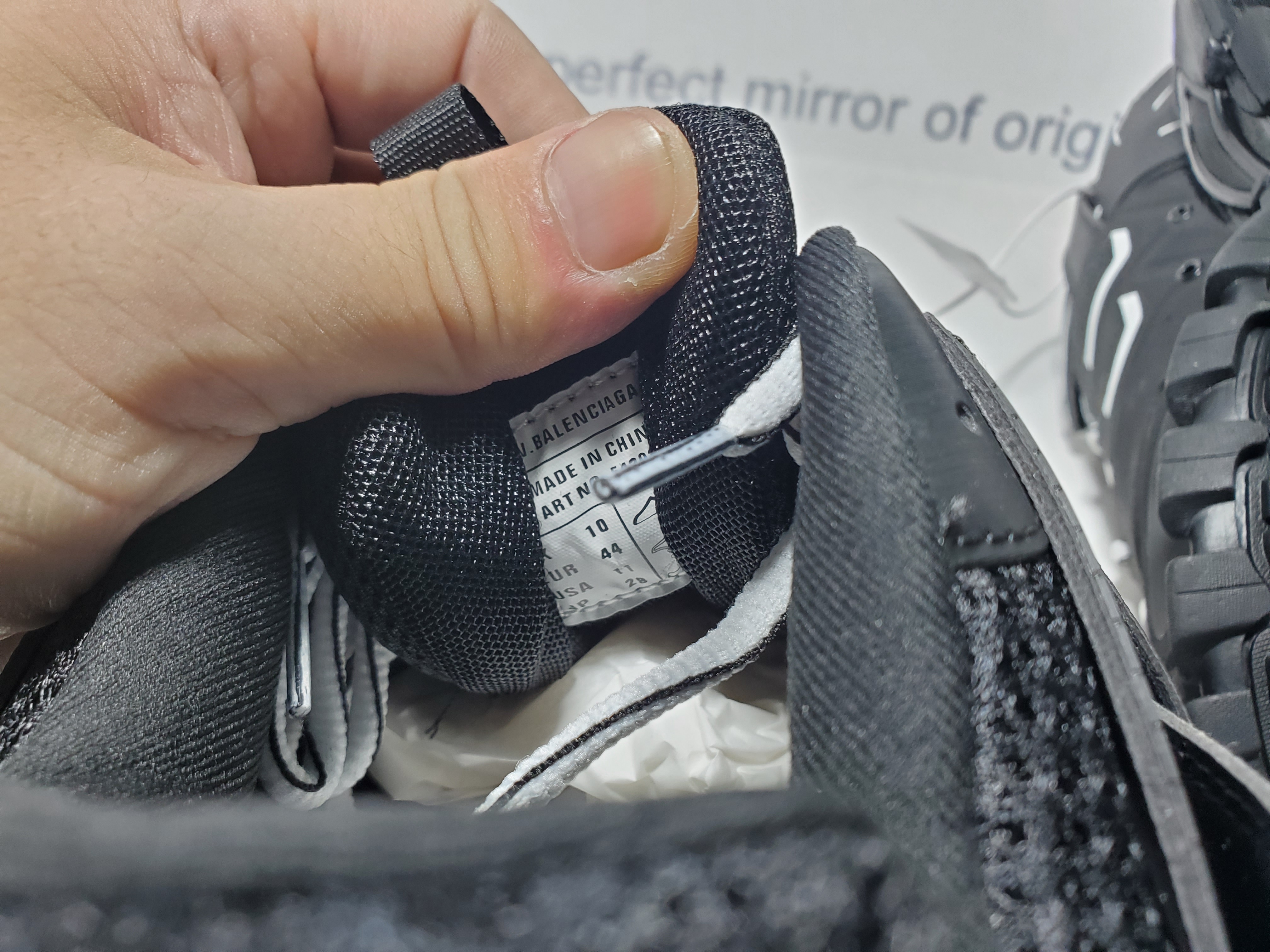 Balenciaga Tess Black And White  542023 W1GB1 2045 (With LED) review Obosneaker 05