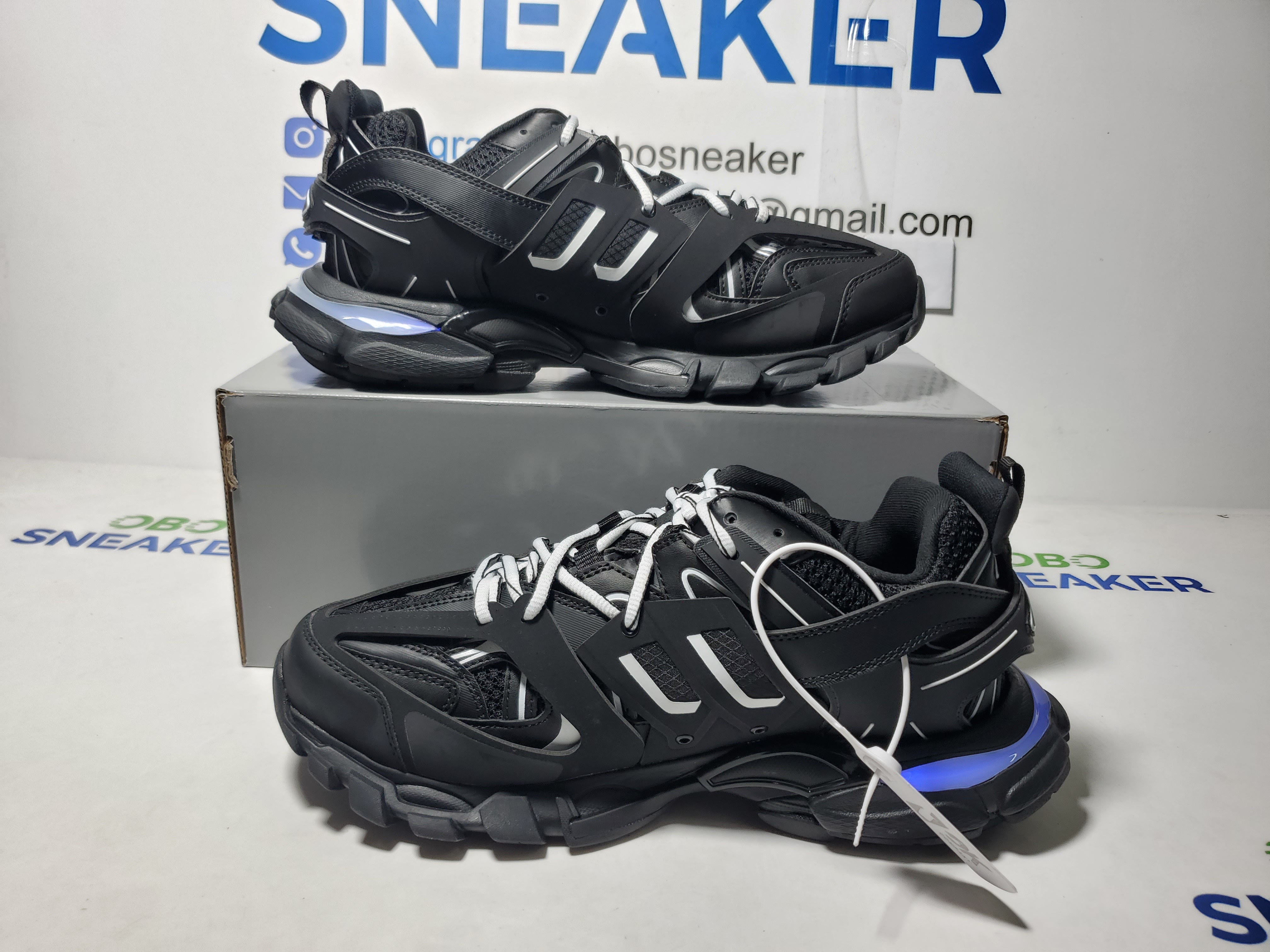 Balenciaga Tess Black And White  542023 W1GB1 2045 (With LED) review Obosneaker 01