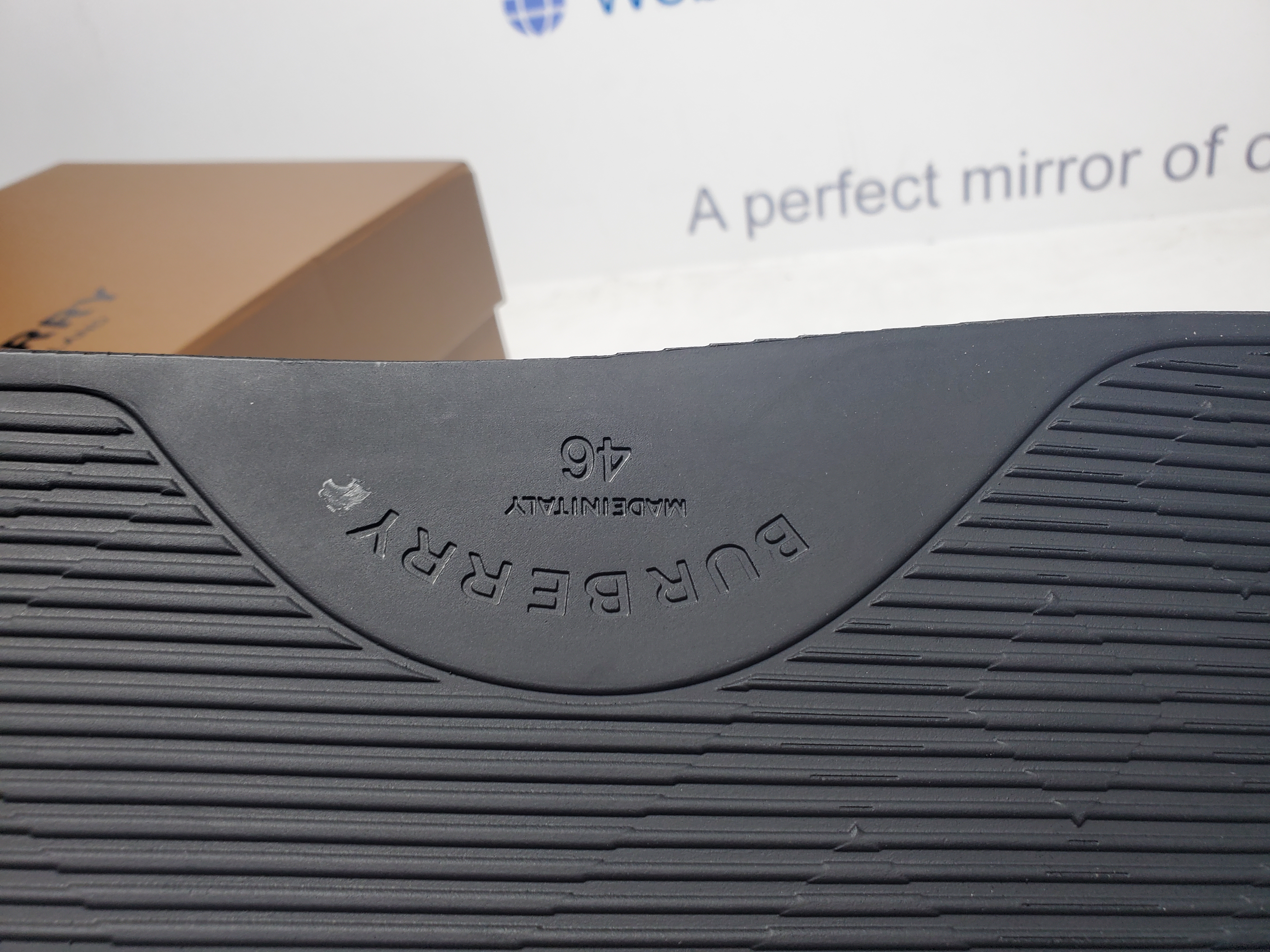 Burberry Comfort Fashion Slip-On Slides BBR Plaid Black review Obosneaker 05