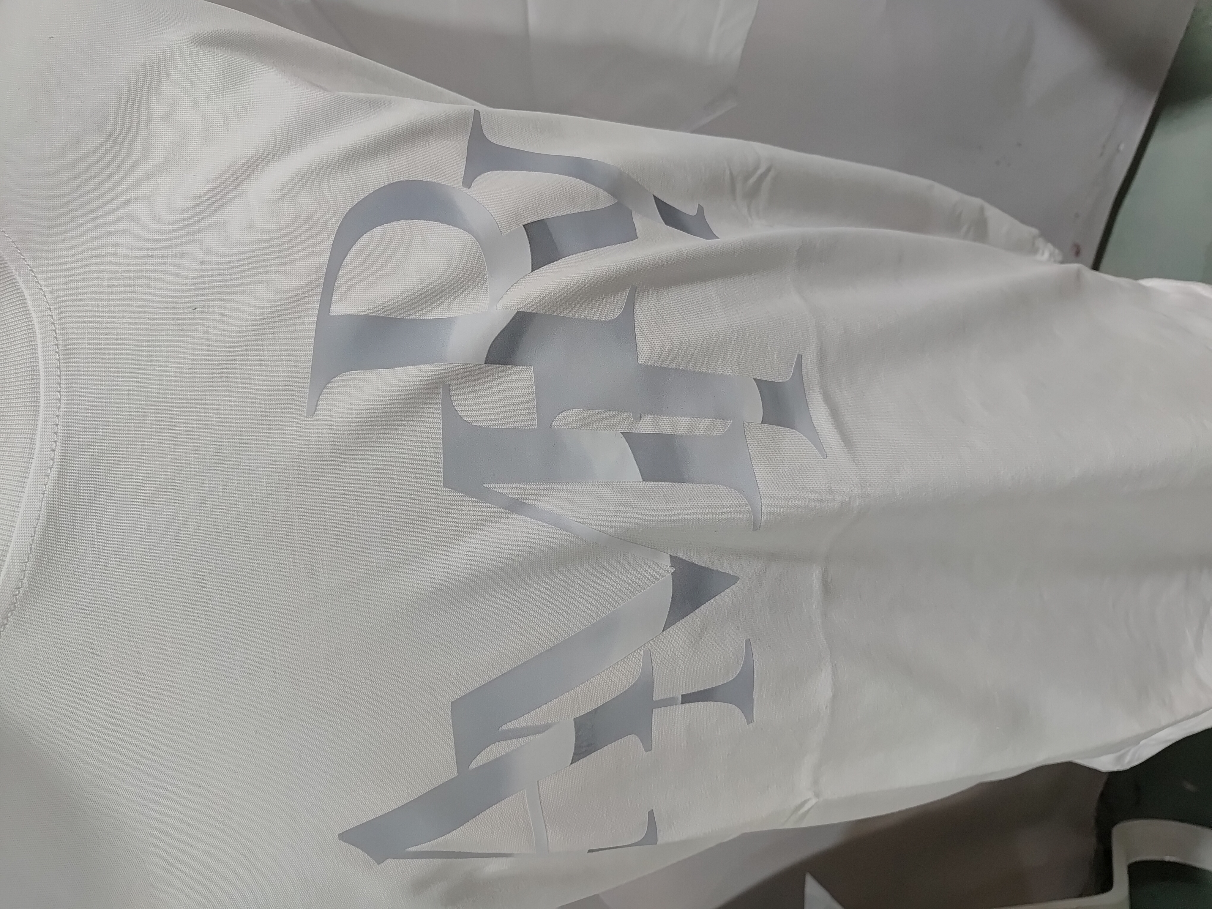 AMIRI White Staggered Chrome T-Shirt review Obosneaker 02