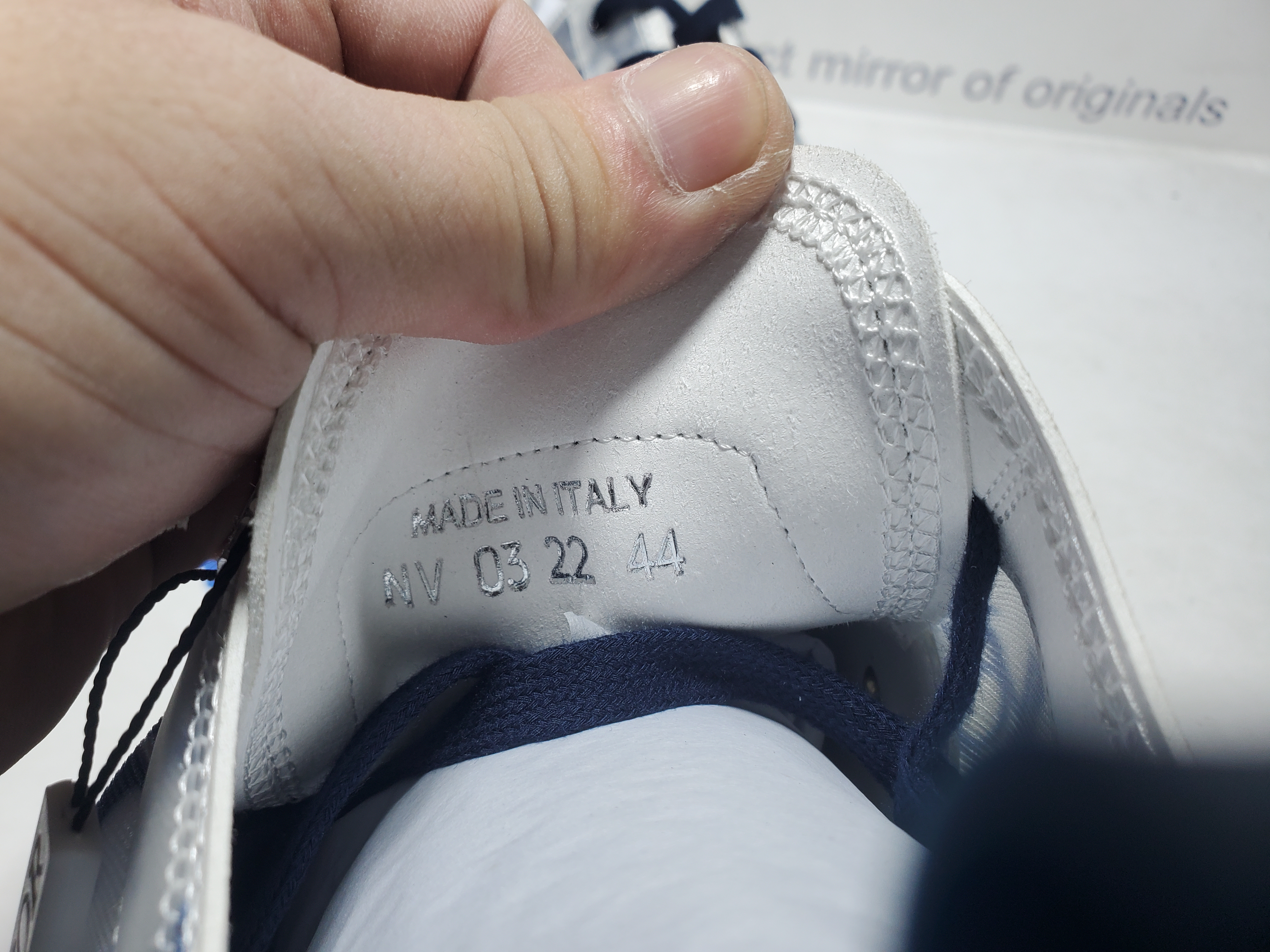  Dior B23 HT Oblique Transparency LOW  White Blue T00962H565 review Obosneaker 05