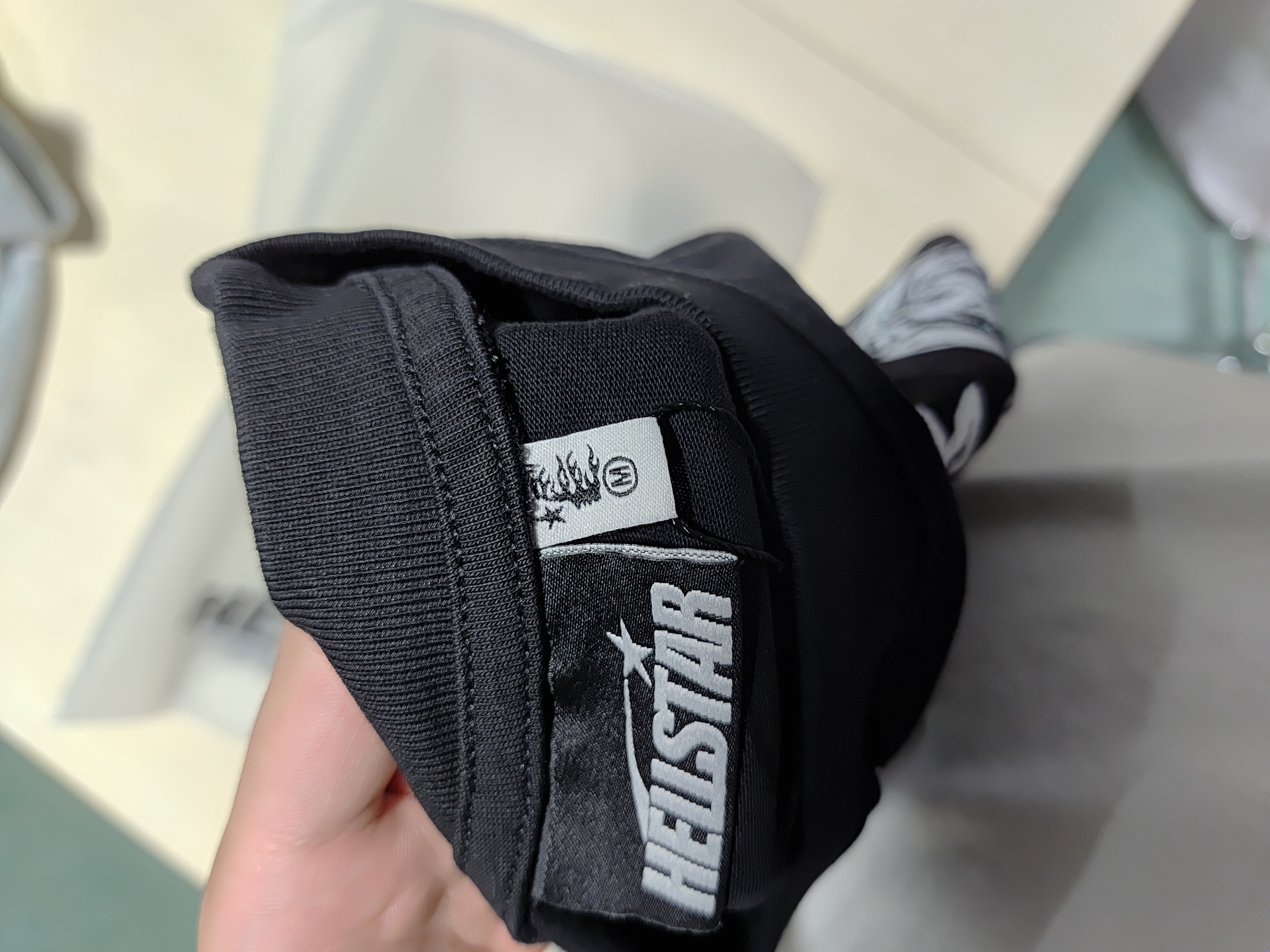 Hellstar Skeleton Long-Sleeve T-Shirt #699 Black review Obosneaker 01