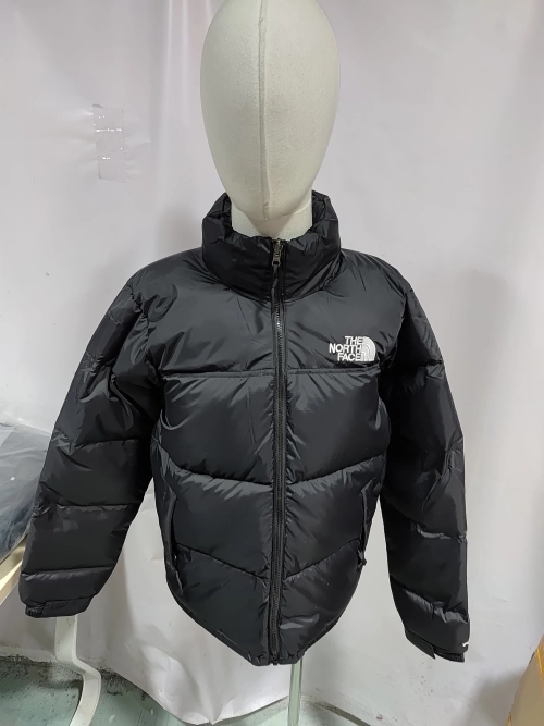 The North Face 1996 Splicing White And Black review 