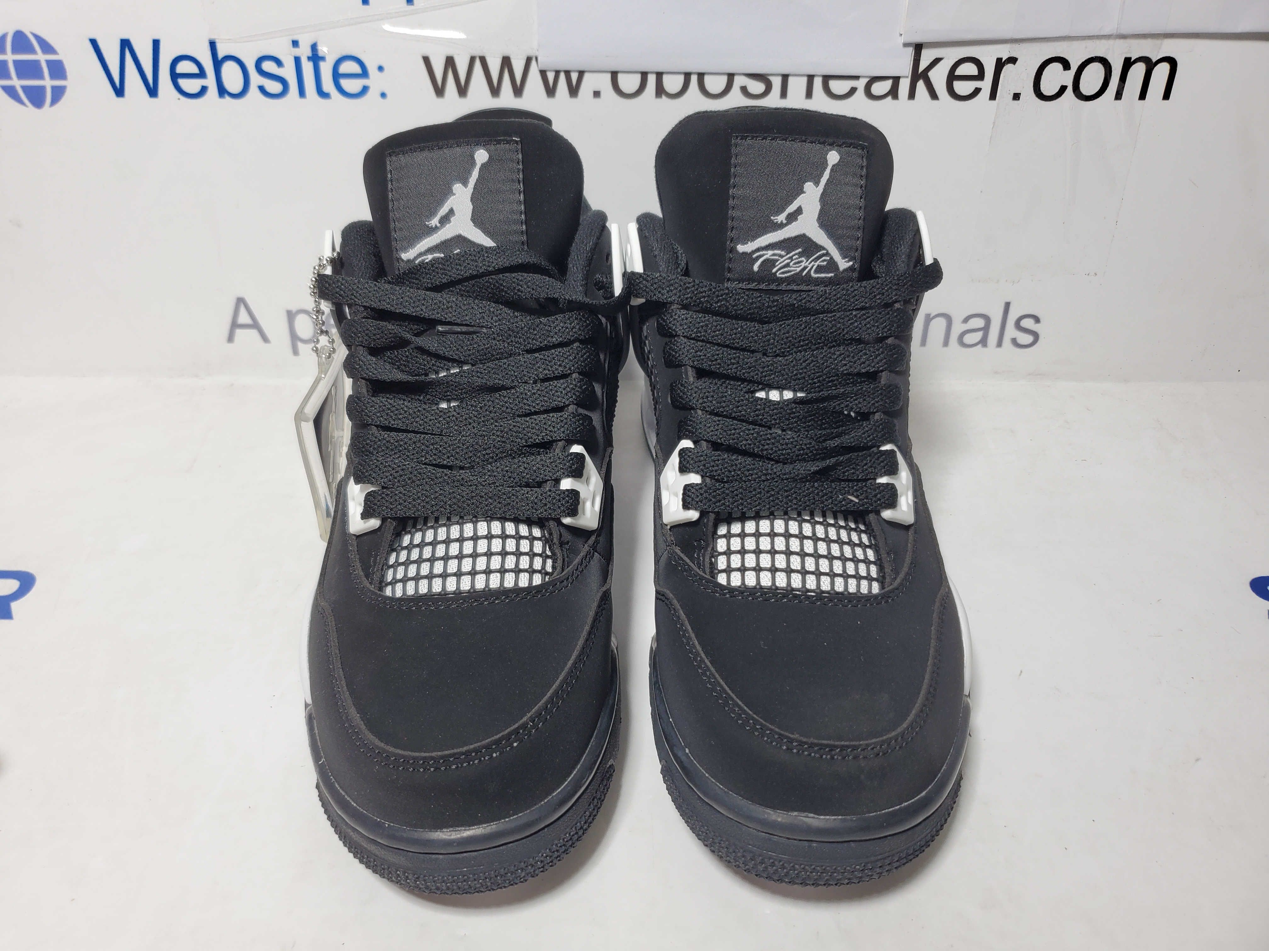 Jordan 4 Retro White Thunder FQ8138-001 review Obosneaker 00