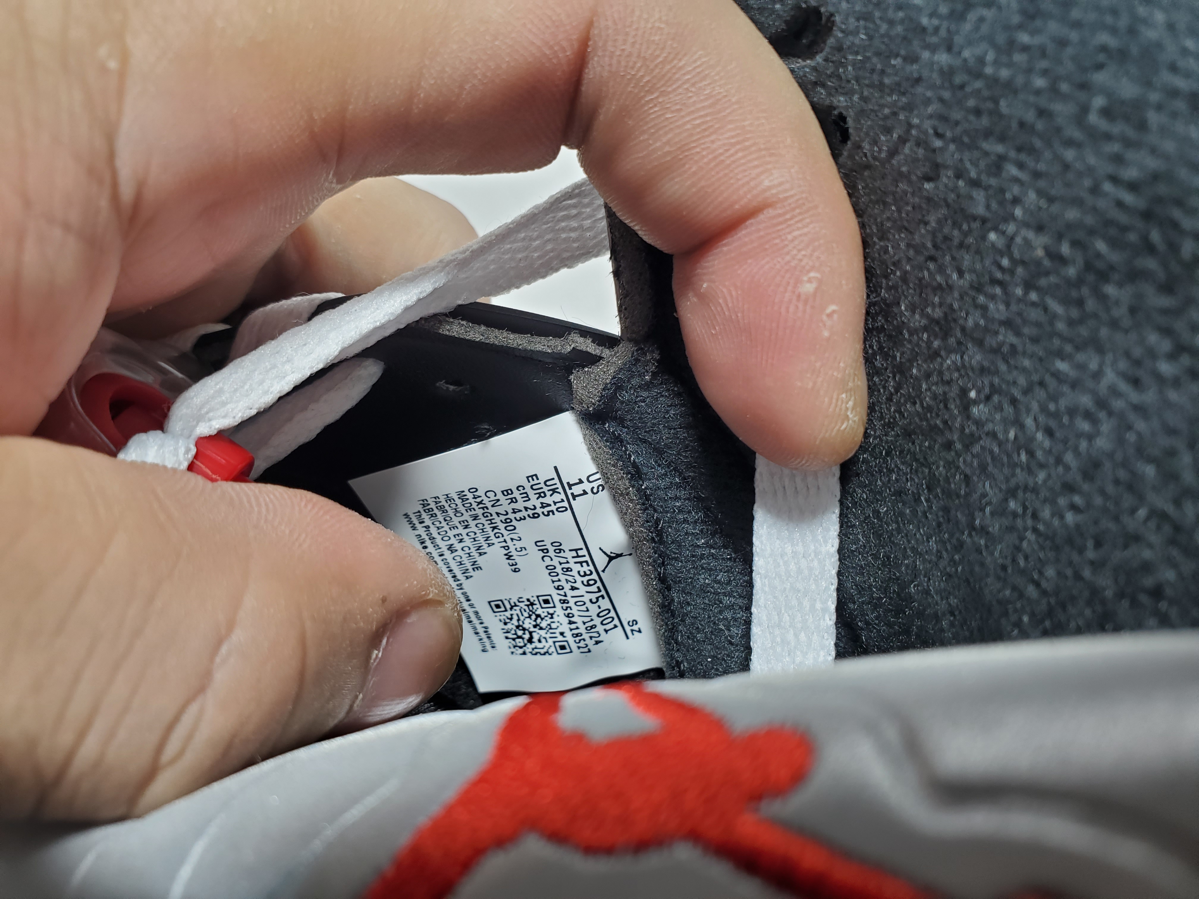 Air Jordan 5 Black Metallic Reimagined HF3975-001 review Obosneaker 05