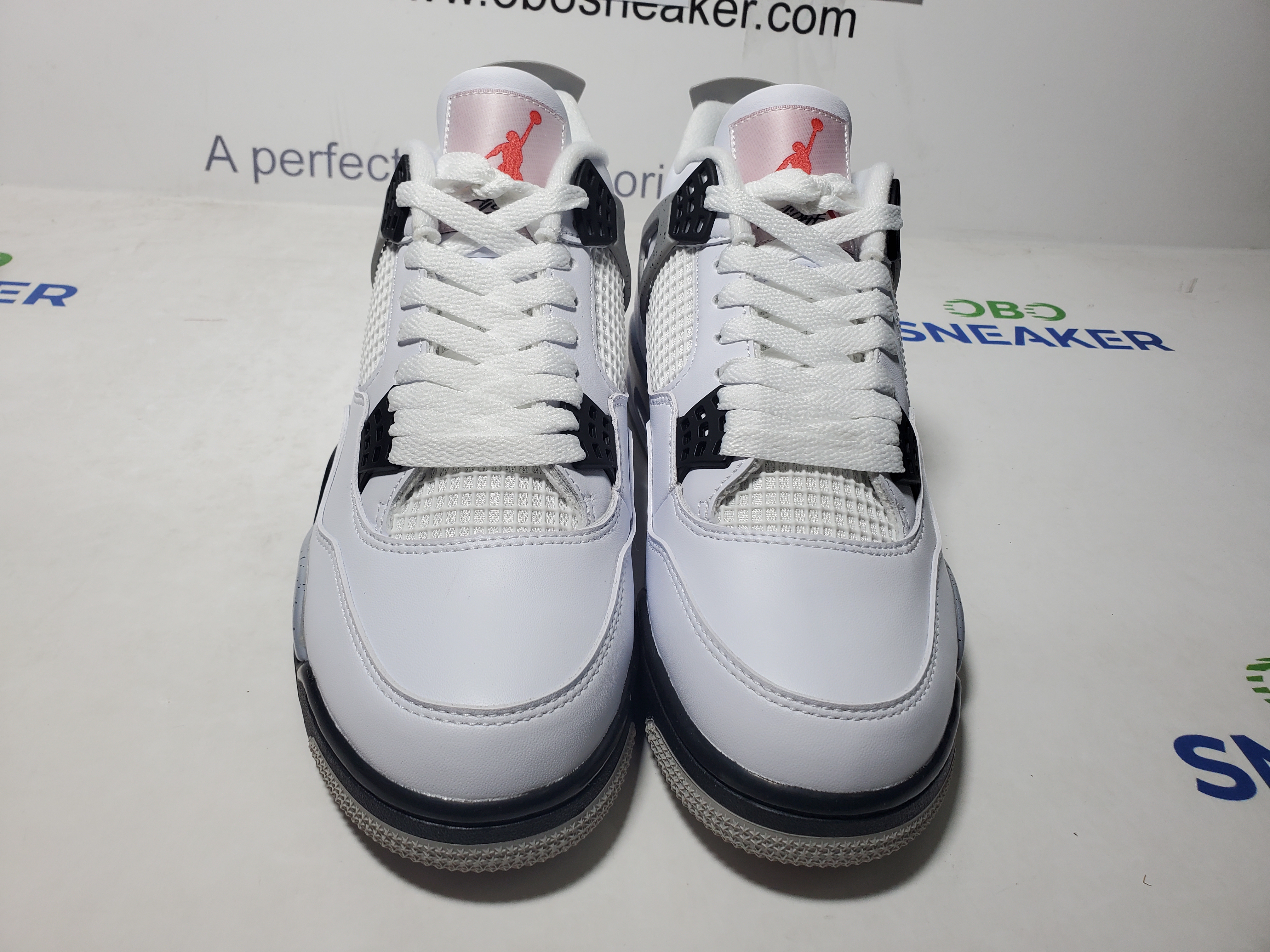 Air Jordan 4 Retro White Cement (2016) 840606-192 review Obosneaker 03