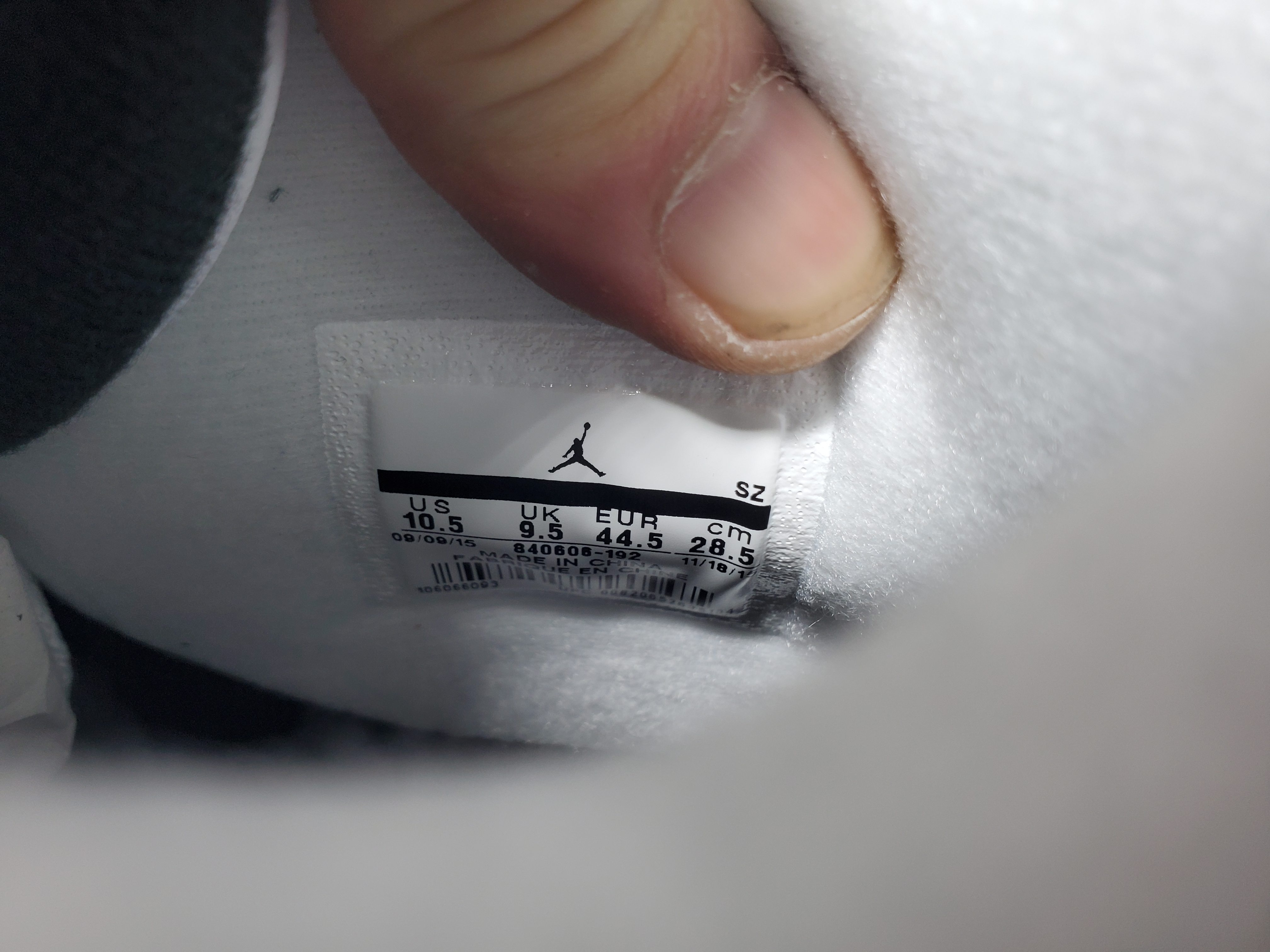 Air Jordan 4 Retro White Cement (2016) 840606-192 review Obosneaker 05