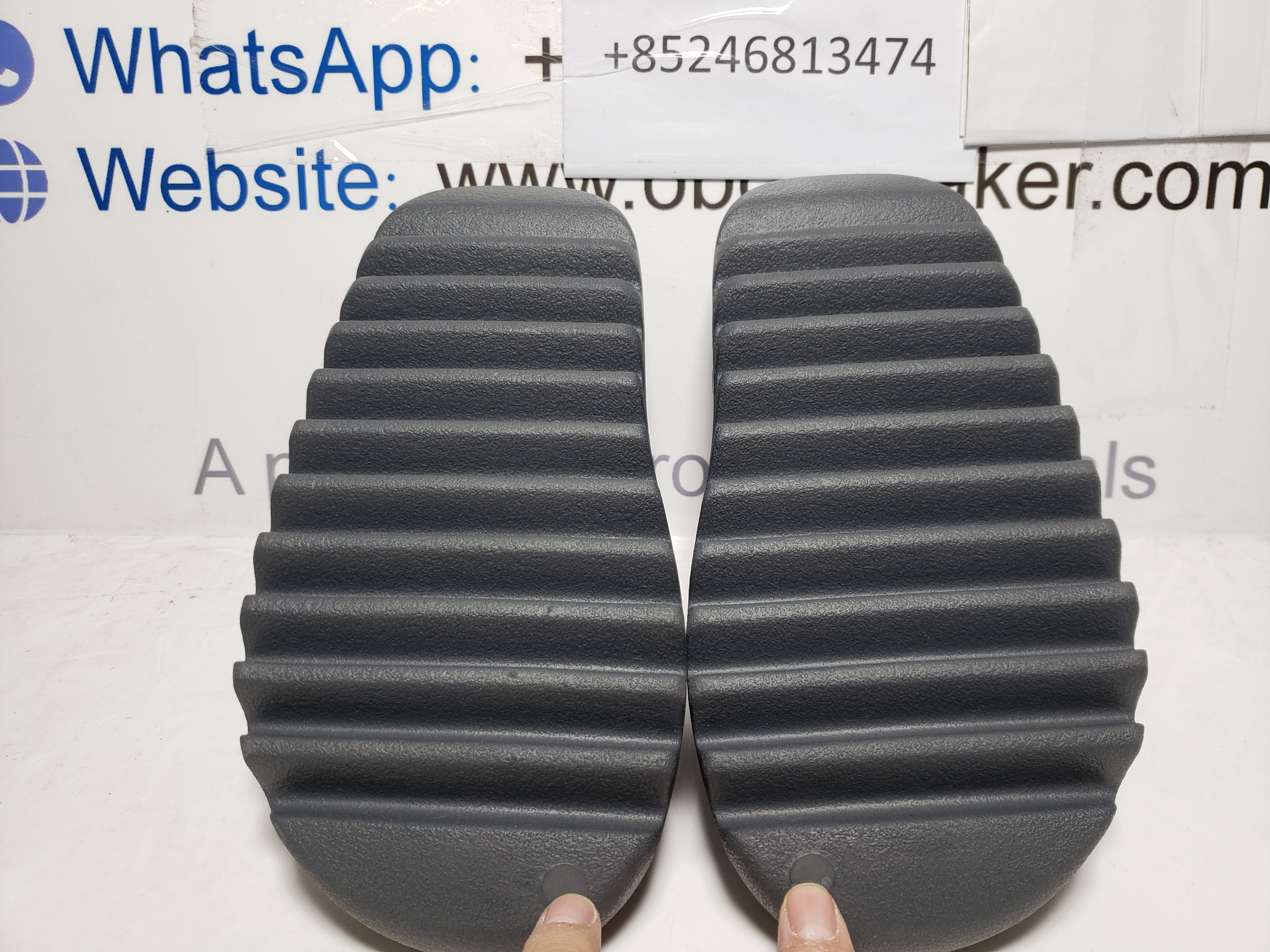 Adidas Yeezy Slide Slate Grey (2022/2024) ID2350 review Obosneaker 03