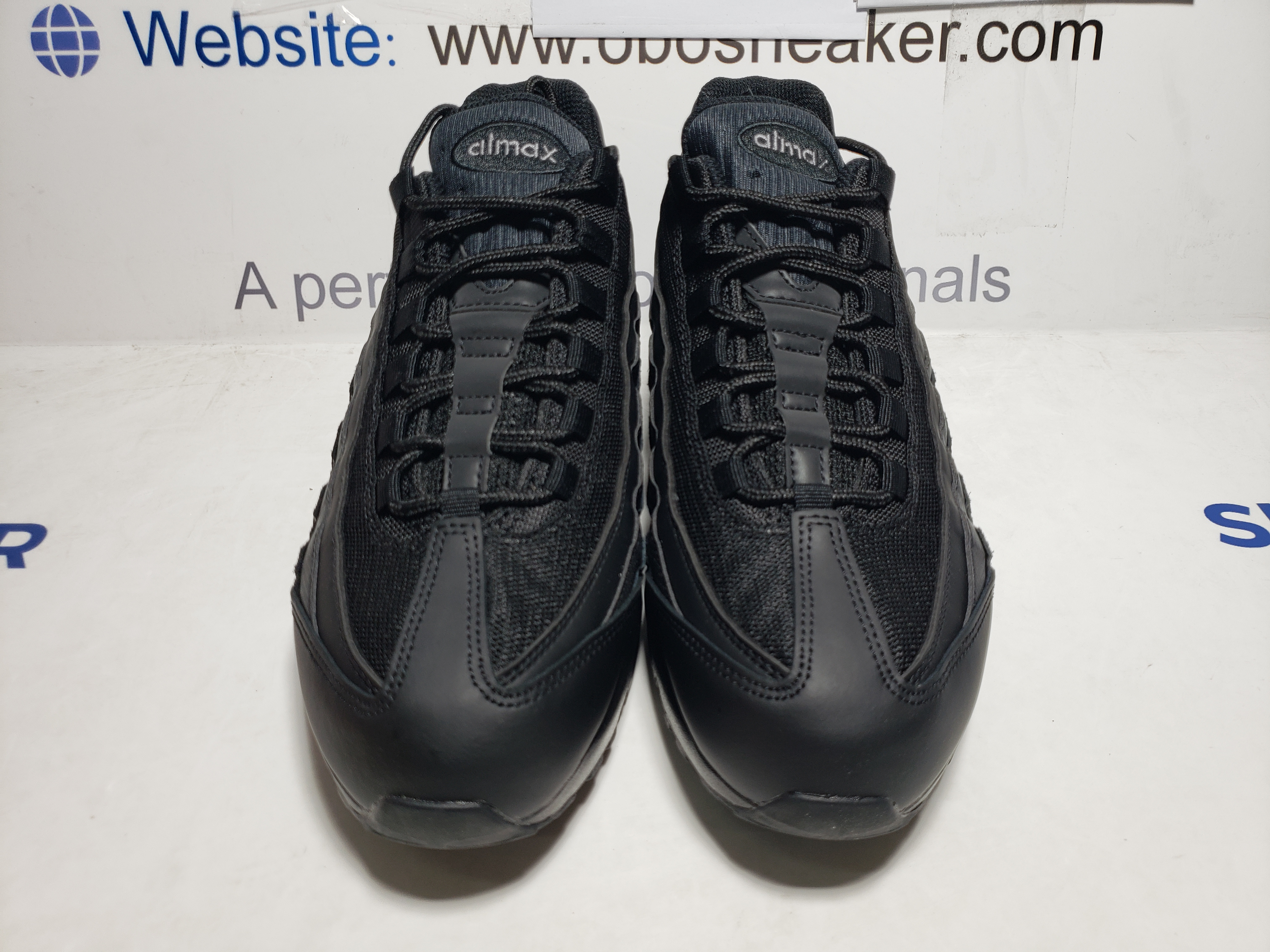Air Max 95 Essential Triple Black CI3705-001 review Obosneaker 01