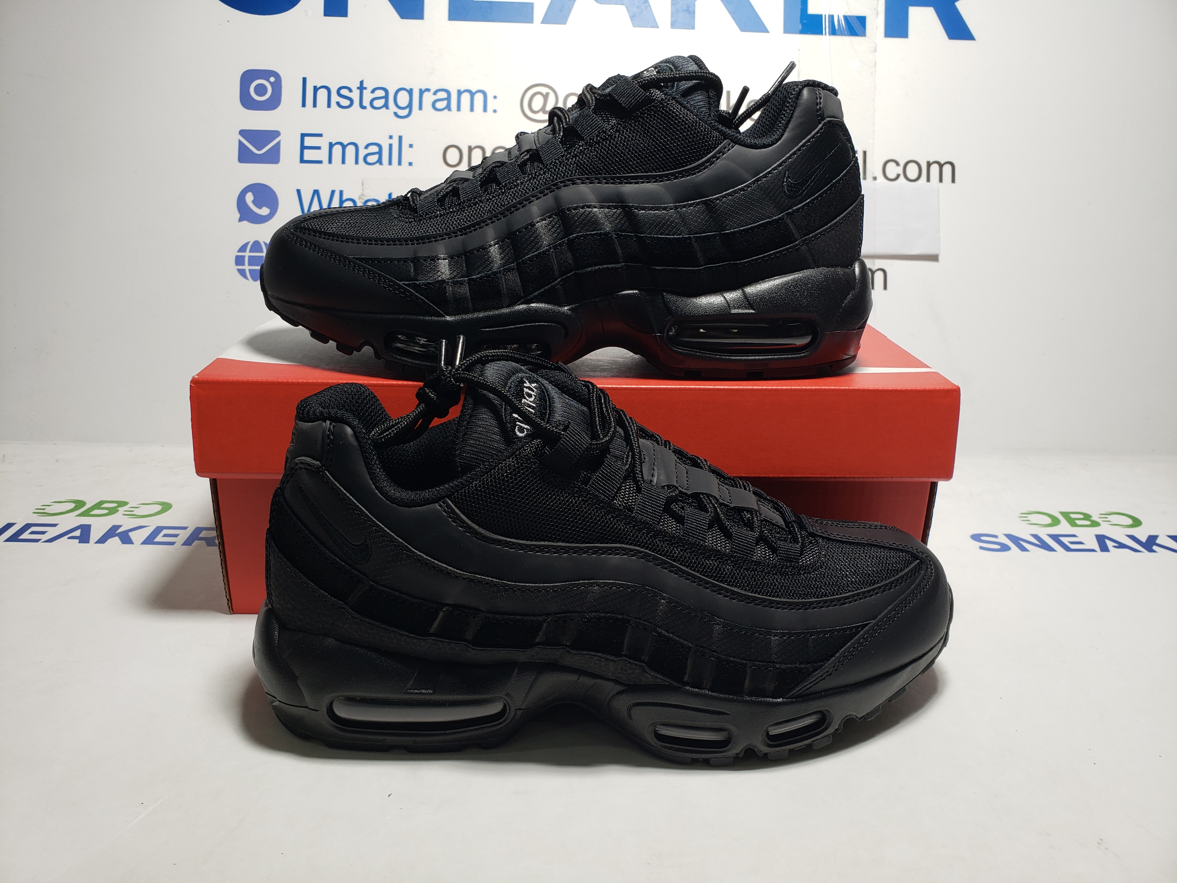Air Max 95 Essential Triple Black CI3705-001 review Obosneaker 05