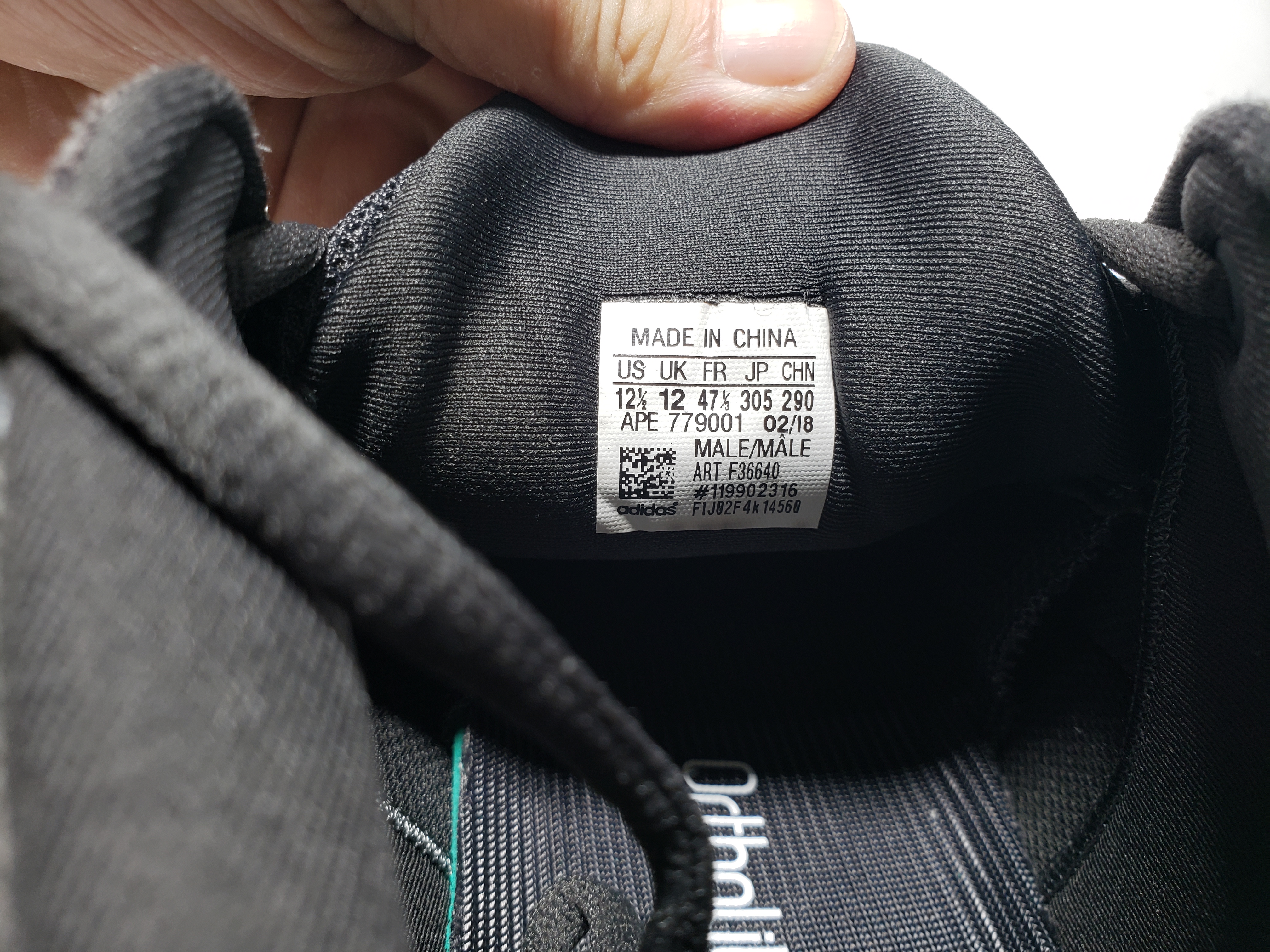 Adidas Yeezy 500 Utility Black (2018/2023)  F36640 review Obosneaker 03
