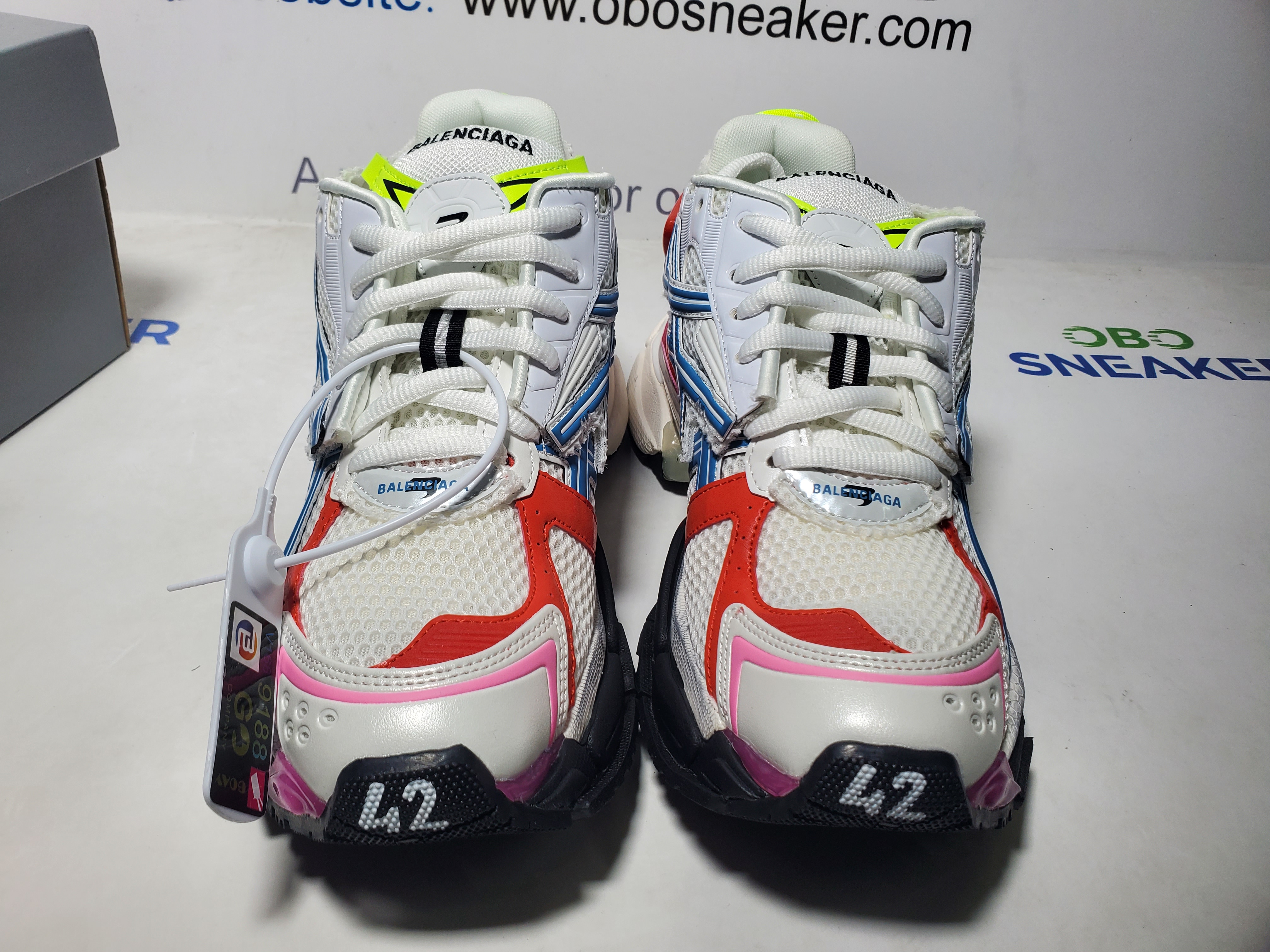 Top Version Balenciaga Runner White Blue Red 677402 W3RB6 9645 review Obosneaker 03