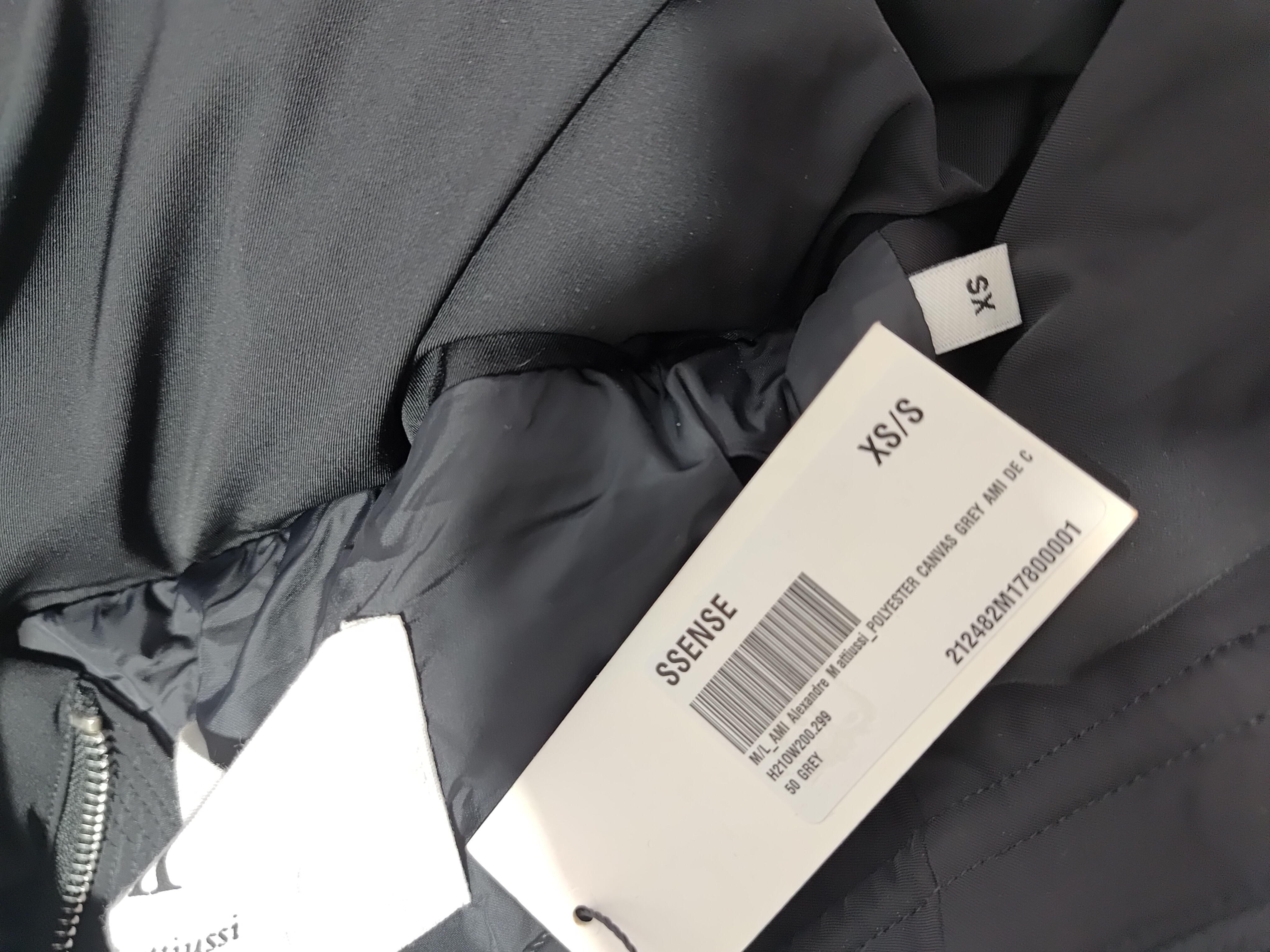 AMI Paris 23FW Heart Shape Short Down Jacket Correct Version Black review Obosneaker 01