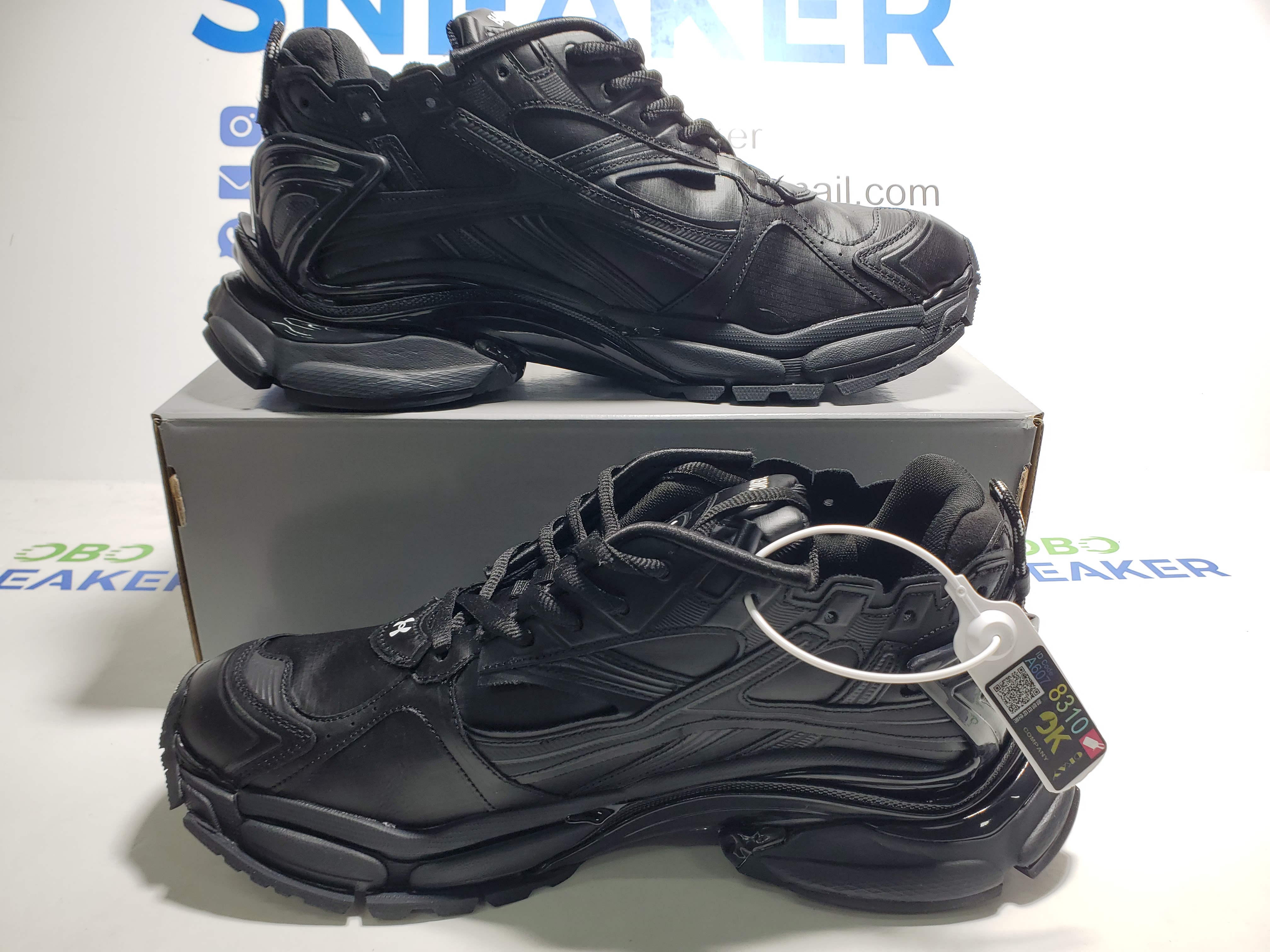 Balenciaga Runner All Black 772774 W3RBT 1000 review Obosneaker 05