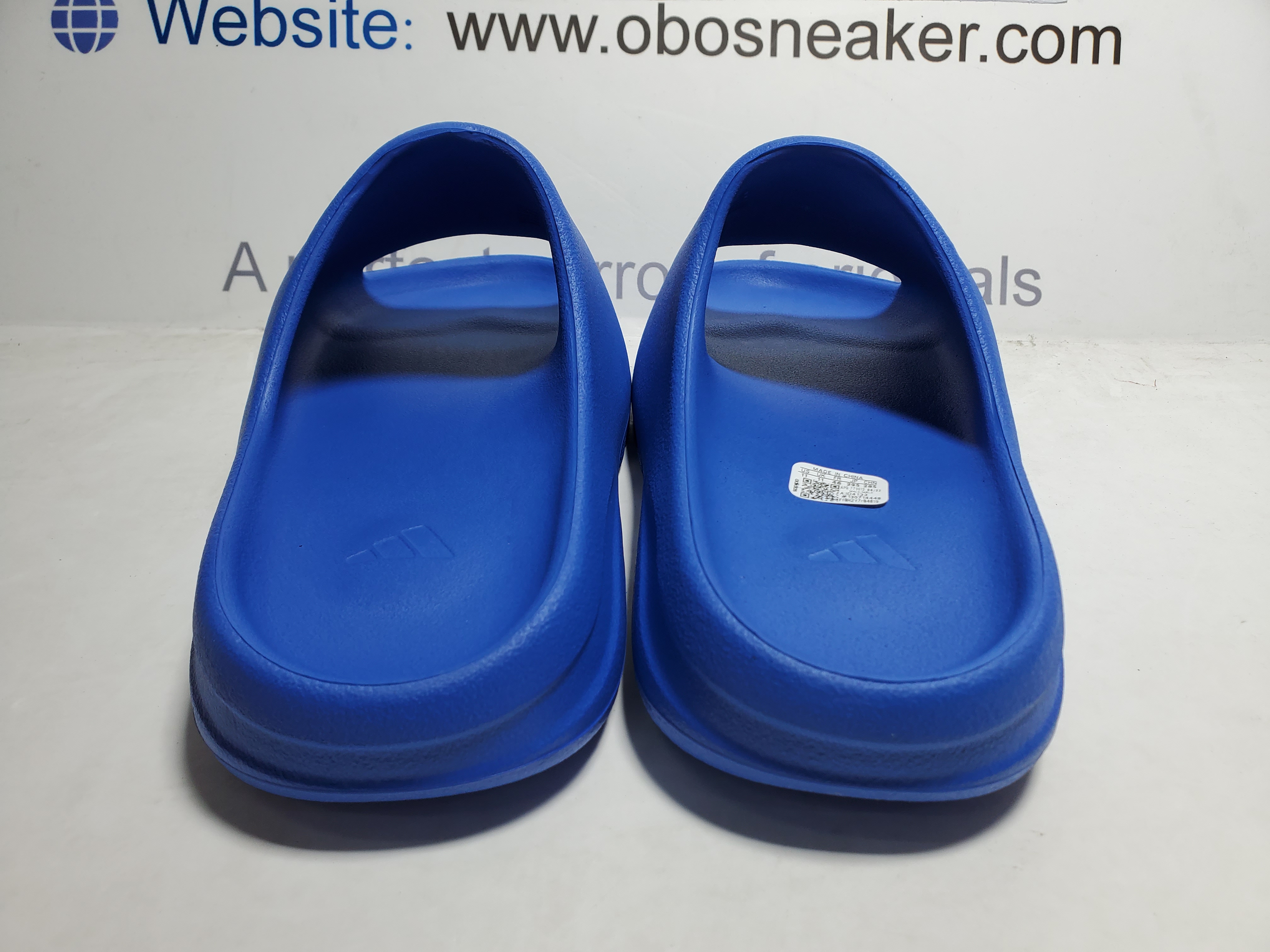 Adidas Yeezy Slide Azure ID4133 review Obosneaker 01