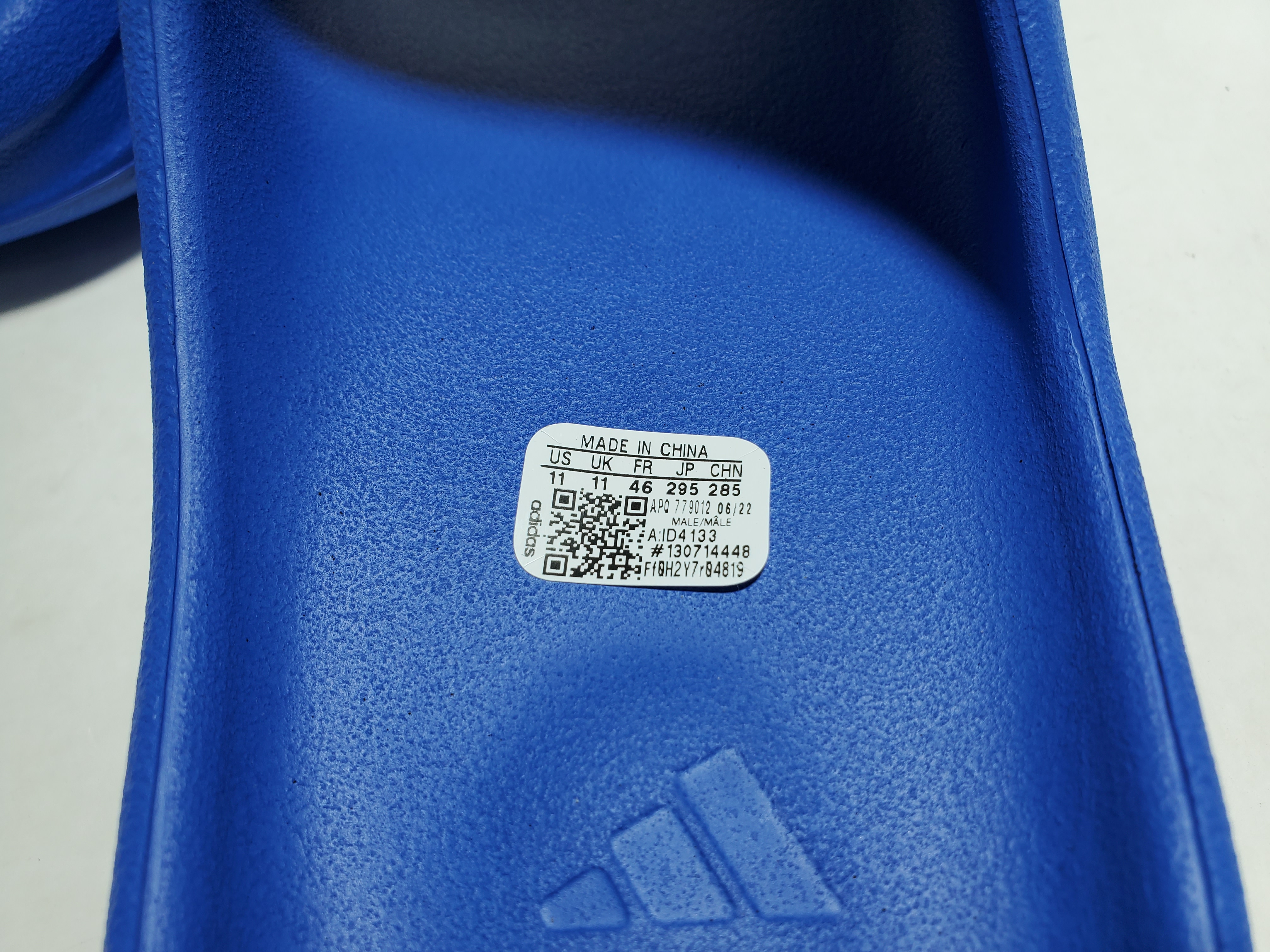 Adidas Yeezy Slide Azure ID4133 review Obosneaker 02