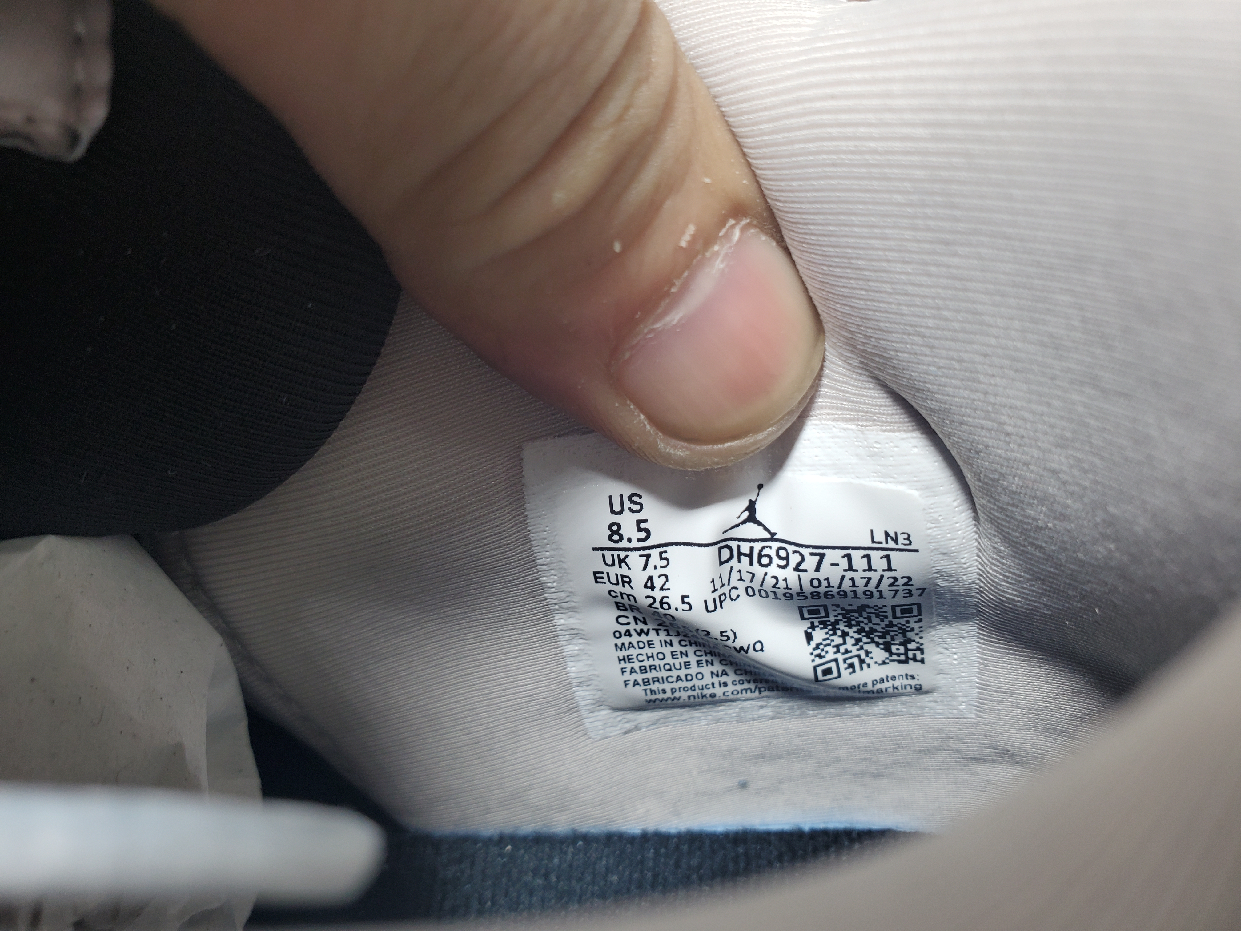 Air Jordan 4 Retro Military Black DH6927-111  review Obosneaker 05