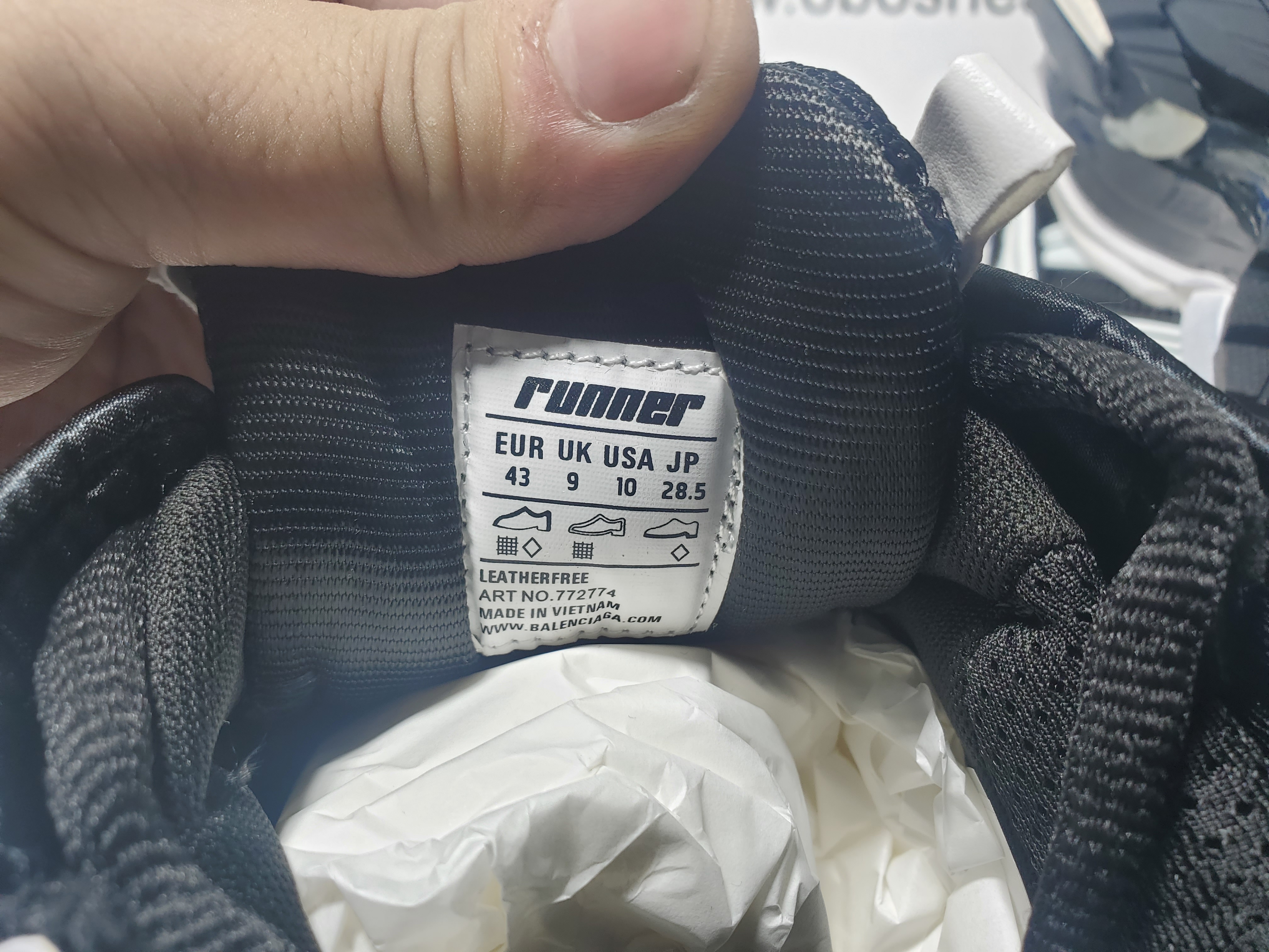 Balenciaga Runner Sneaker White--Black 772774 W3RMU 9010 review Obosneaker 05