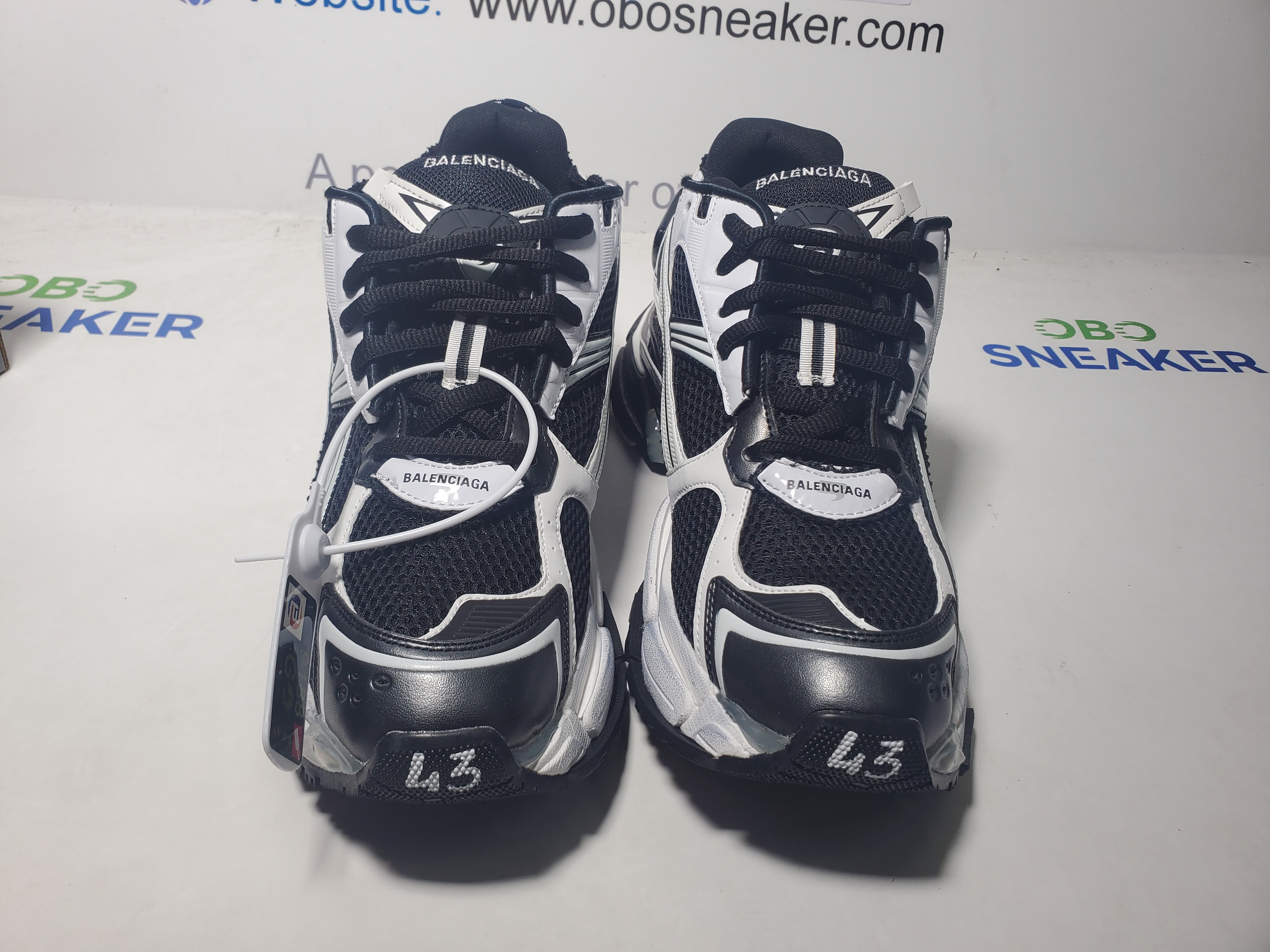 Balenciaga Runner Sneaker White--Black 772774 W3RMU 9010 review Obosneaker 03