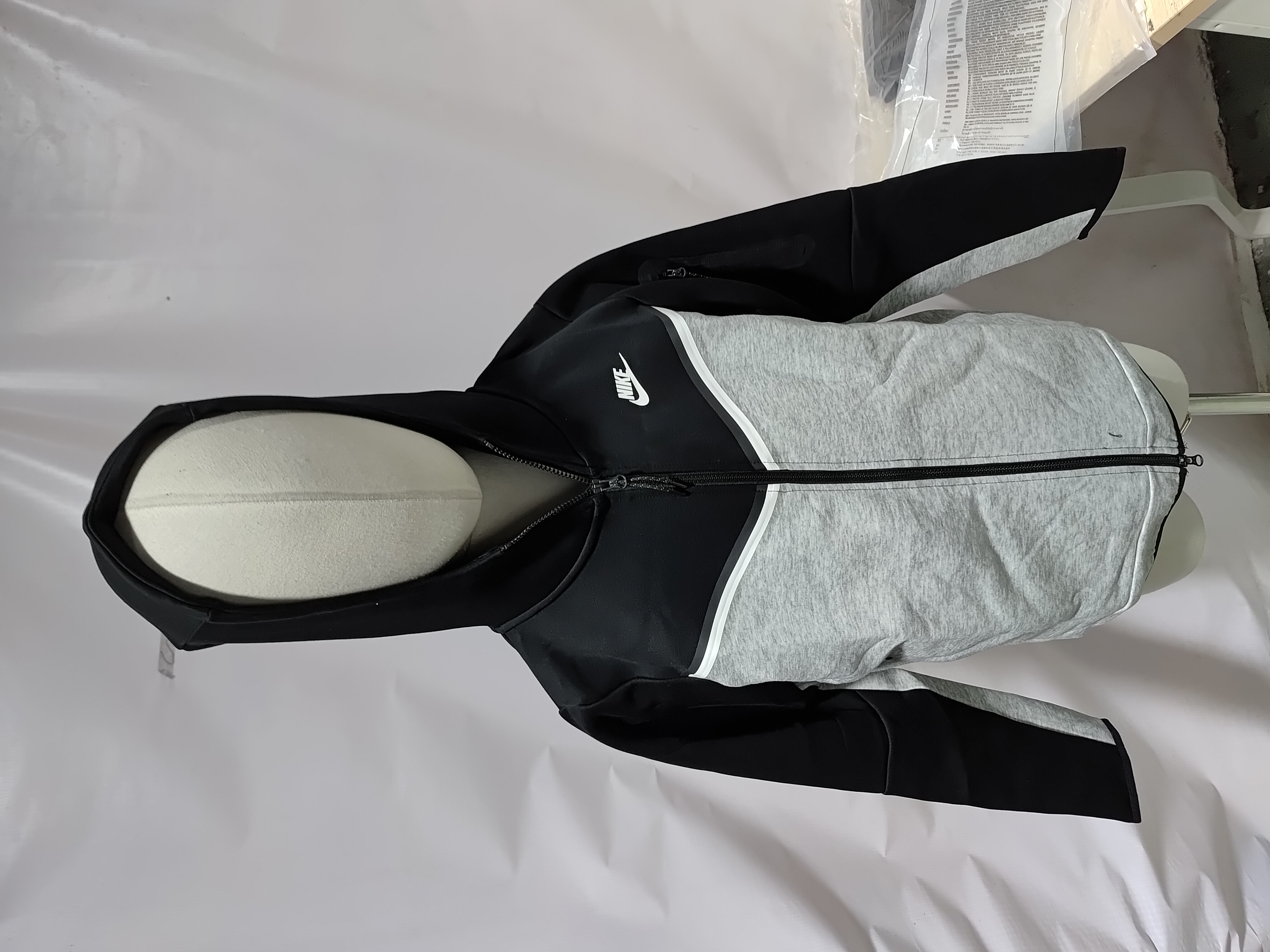 Nike Sportswear Tech Fleece Full Zip Hoodie & Joggers Set Black And Dark Grey Heather review Obosneaker 00