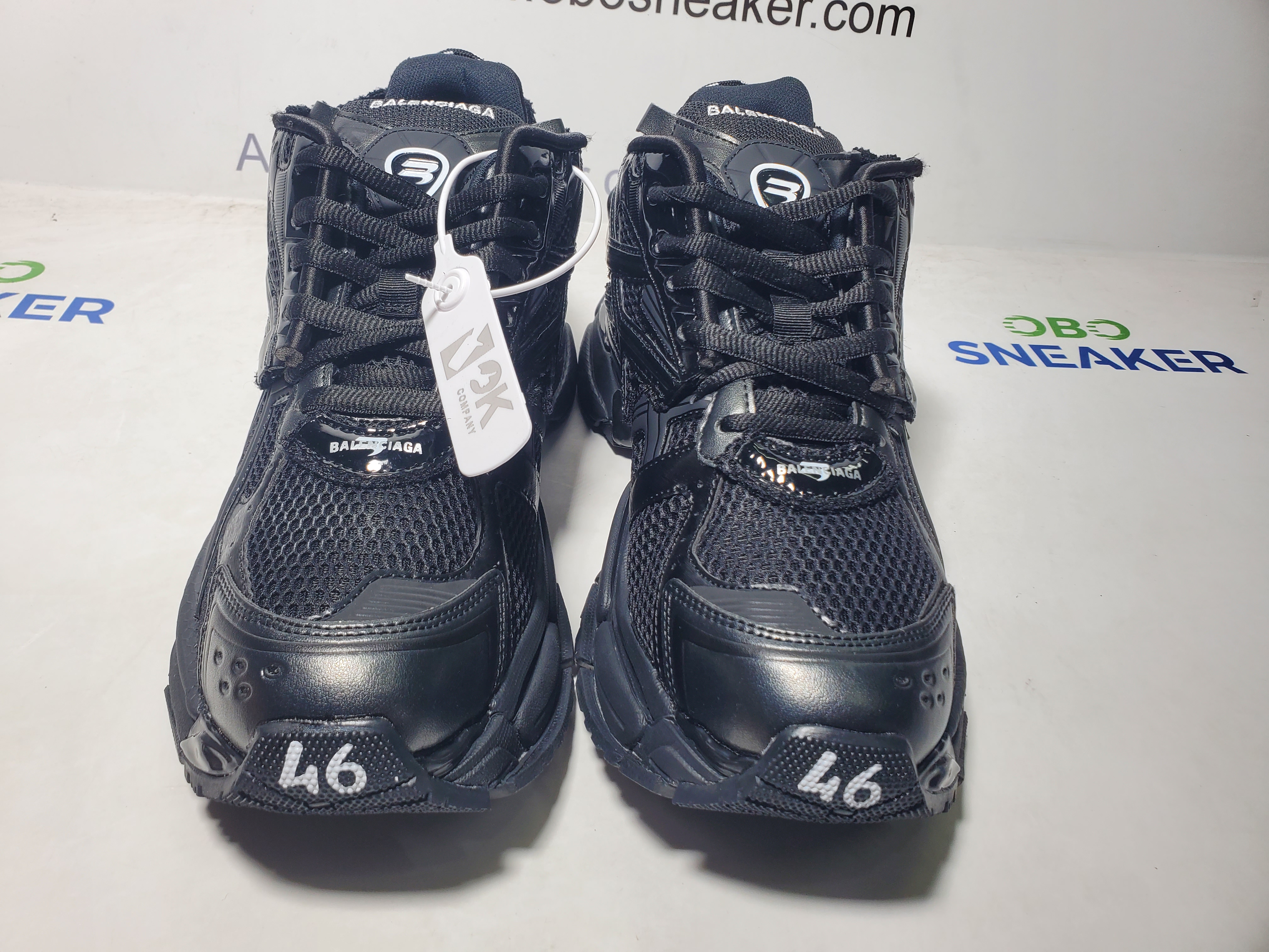 Balenciaga Runner Black 677403W3RB11000 review Obosneaker 03