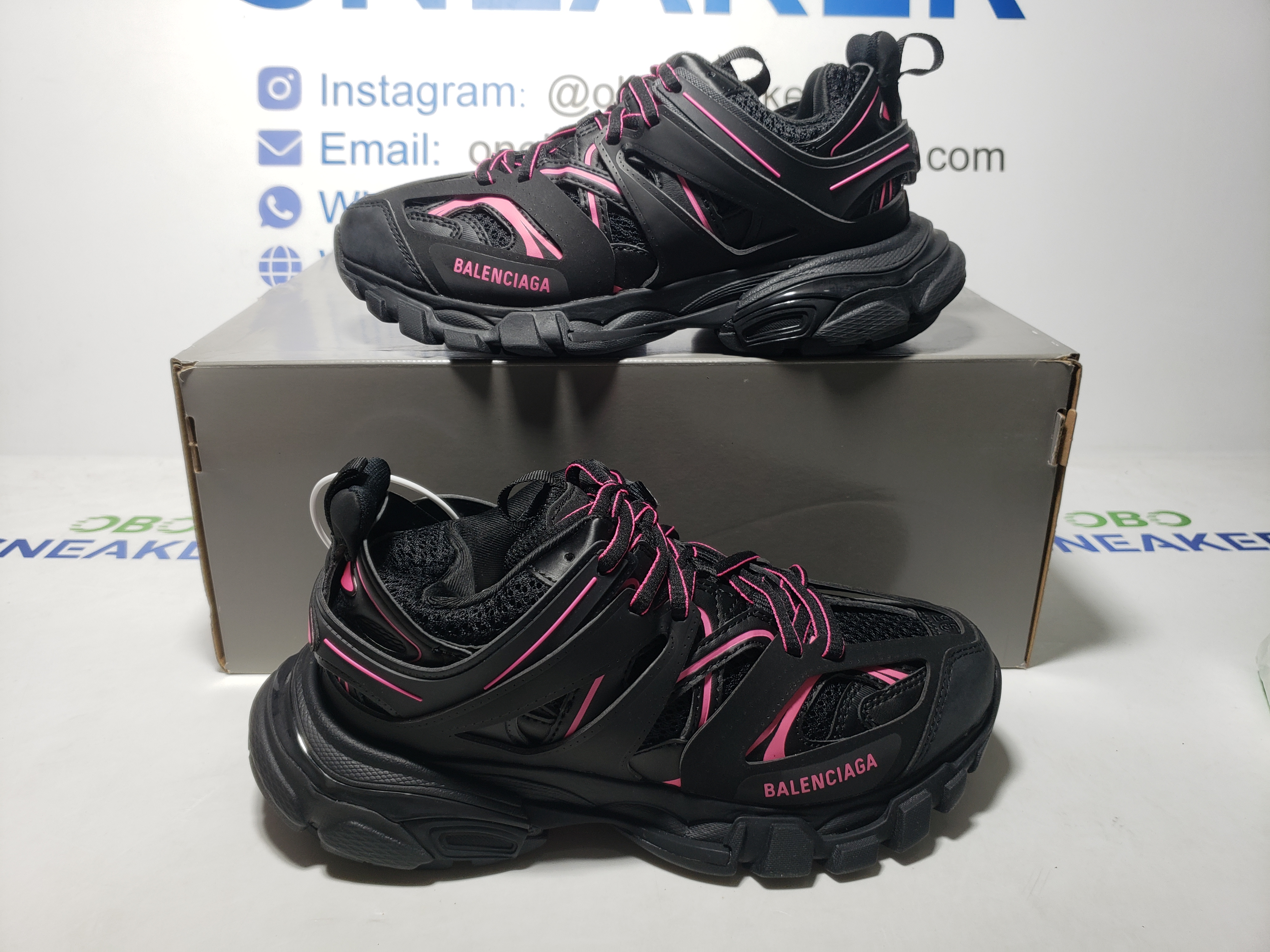 Balenciaga Tess S. Black Rose Red 542436 W2LA1 2046 review Obosneaker 01