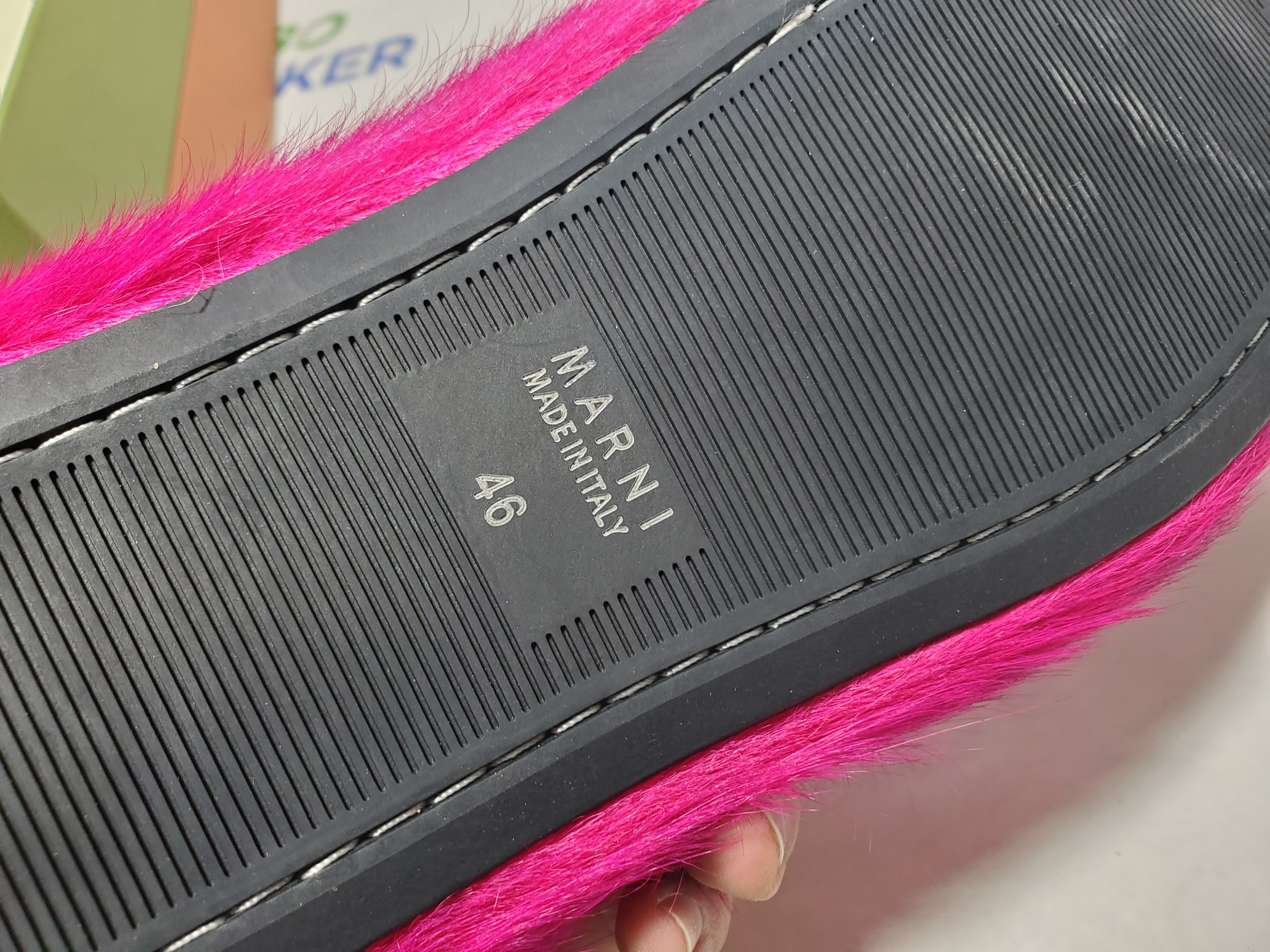 MARNI Fussbett Rose Red review Obosneaker 03