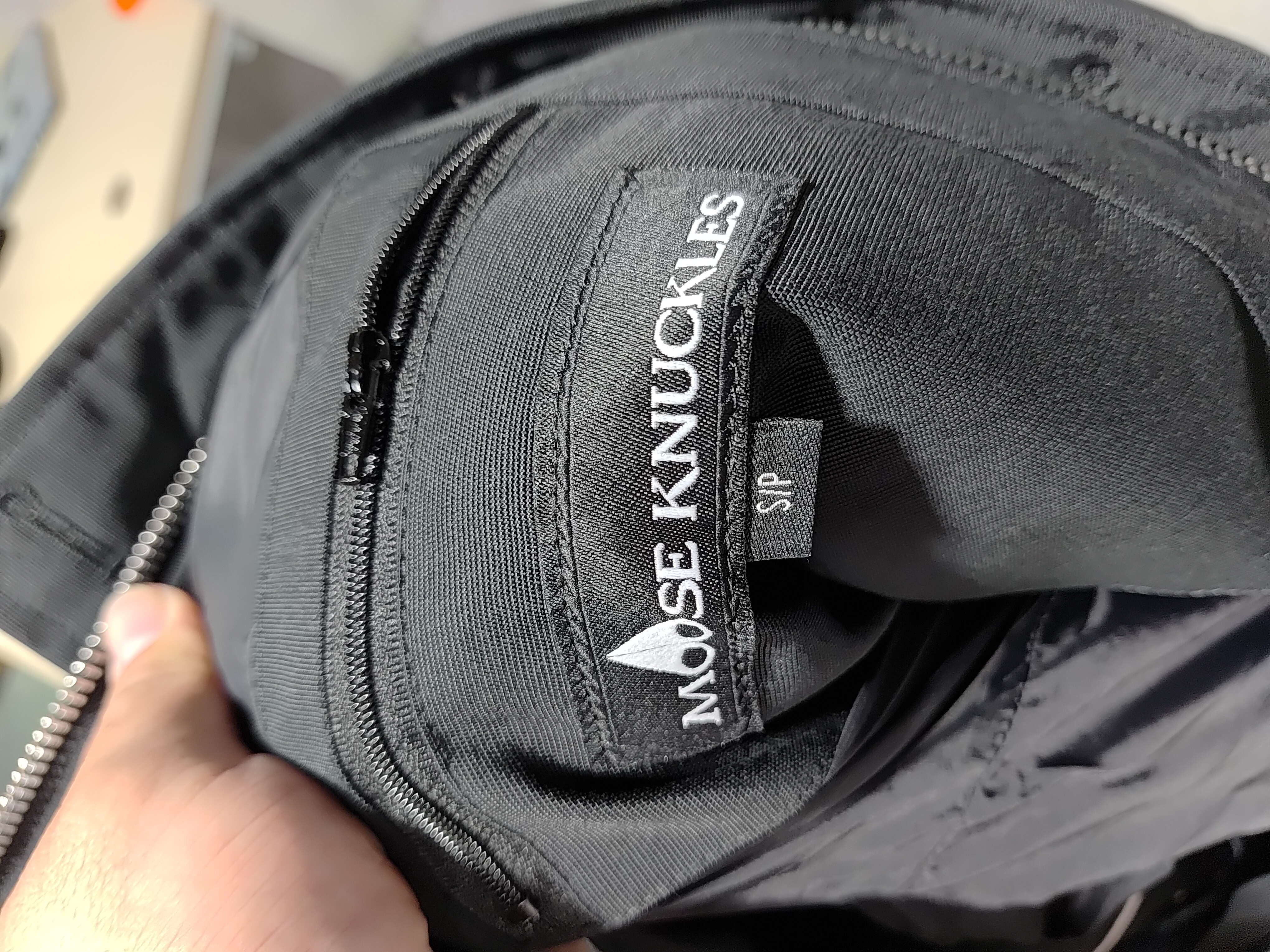  Moose Knuckles 3Q Fur Hood Parka Black review Obosneaker 01