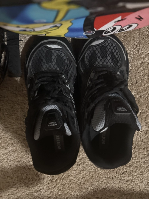 Bottega Veneta Orbit Black  741357V2X401000 review 