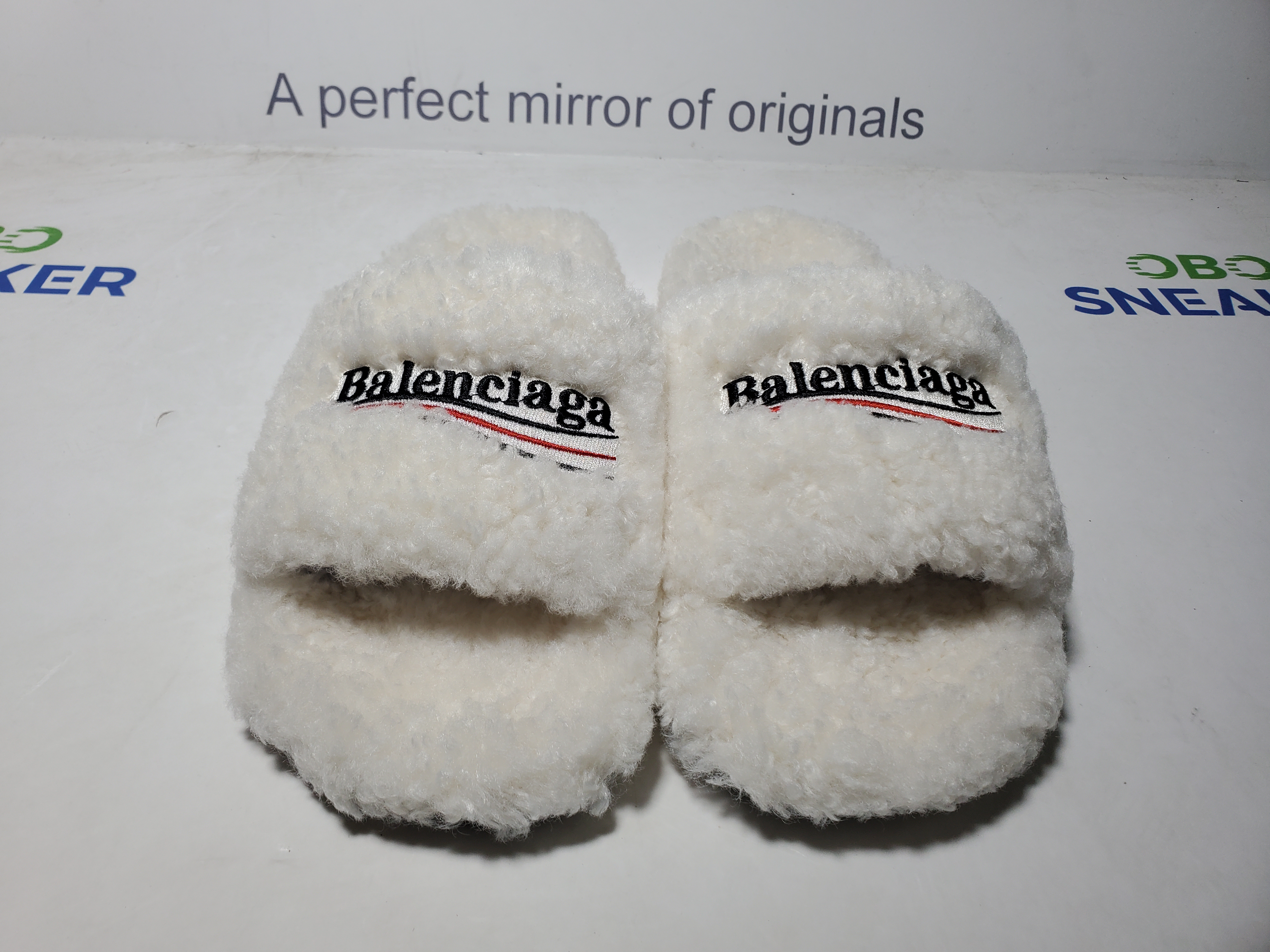 Balenciaga Furry Slide White Coke Label 654261W2DO19906 review Obosneaker 03