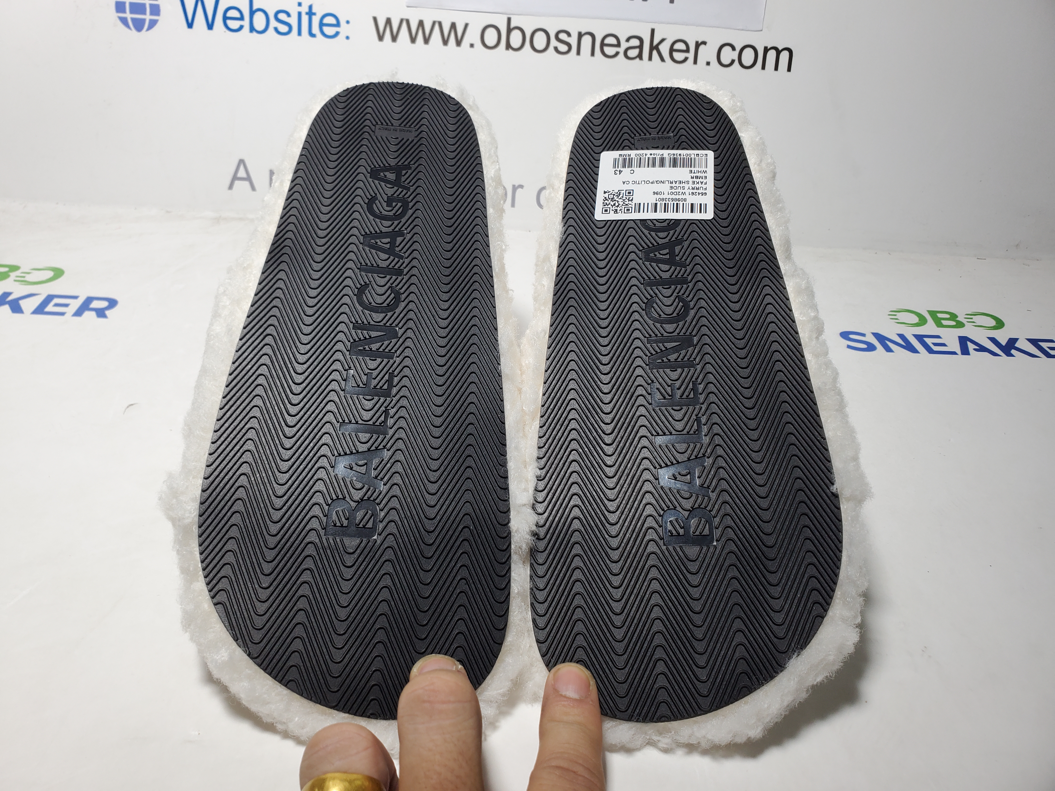 Balenciaga Furry Slide White Coke Label 654261W2DO19906 review Obosneaker 04