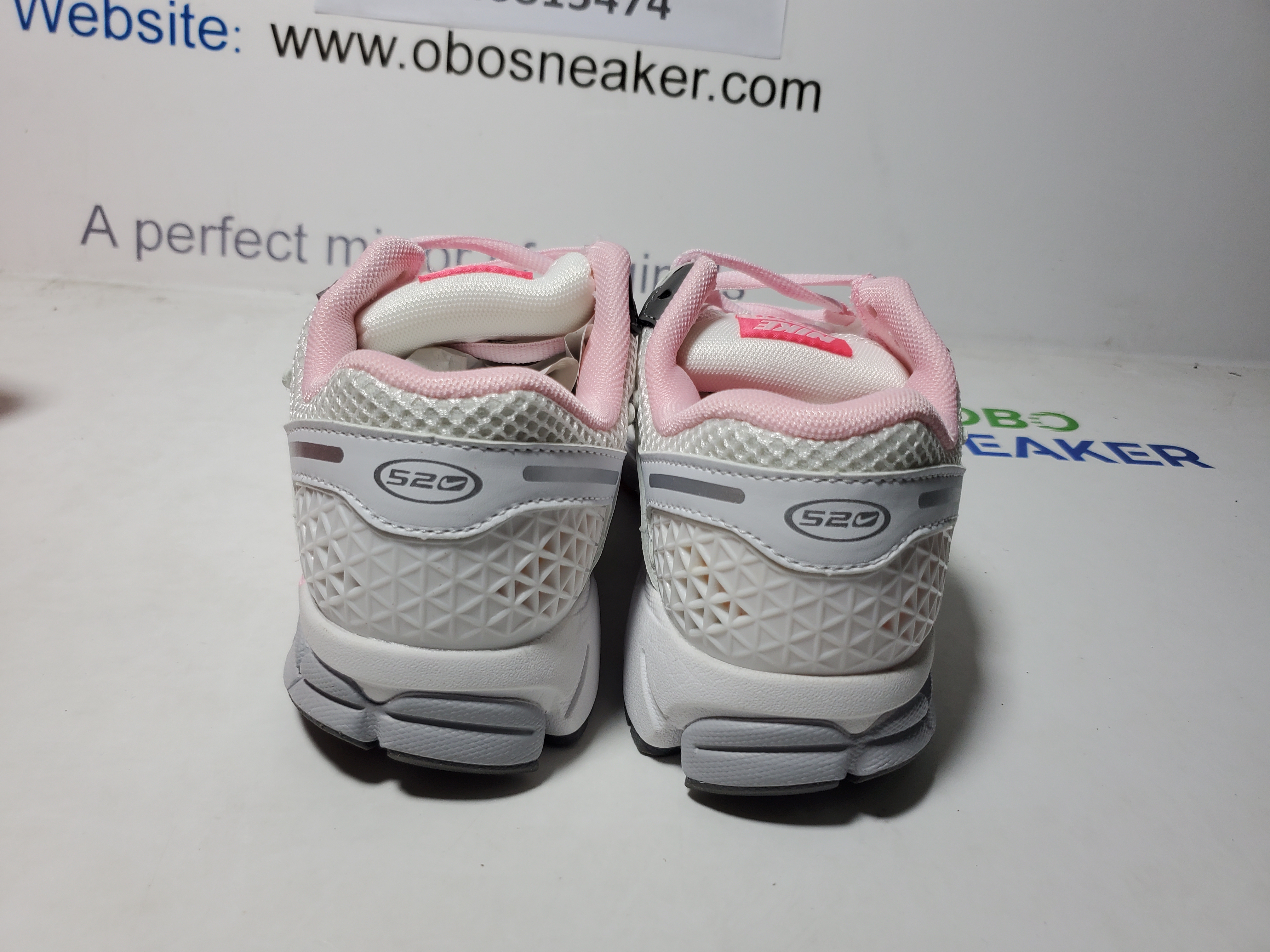 Nike Air Zoom Vomero 5 Pink FN3695-001 review Obosneaker 02