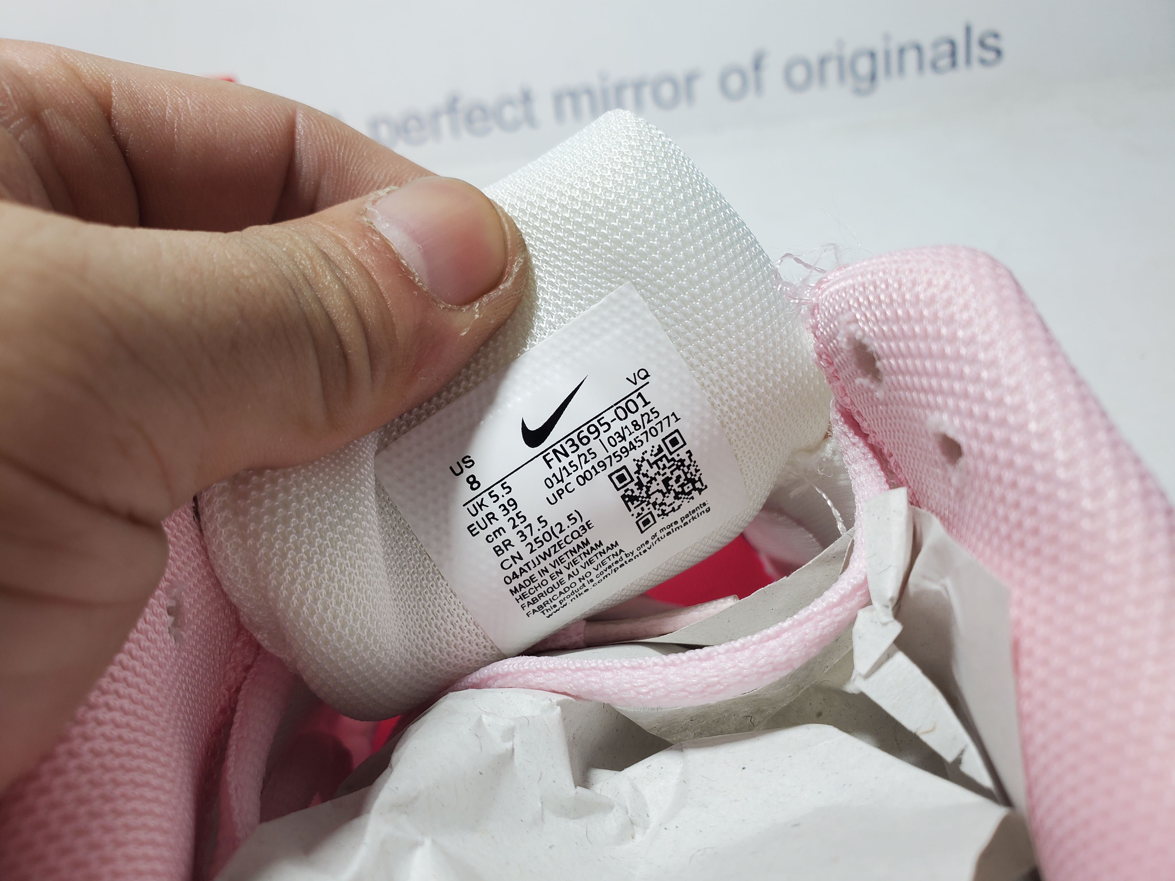 Nike Air Zoom Vomero 5 Pink FN3695-001 review Obosneaker 05