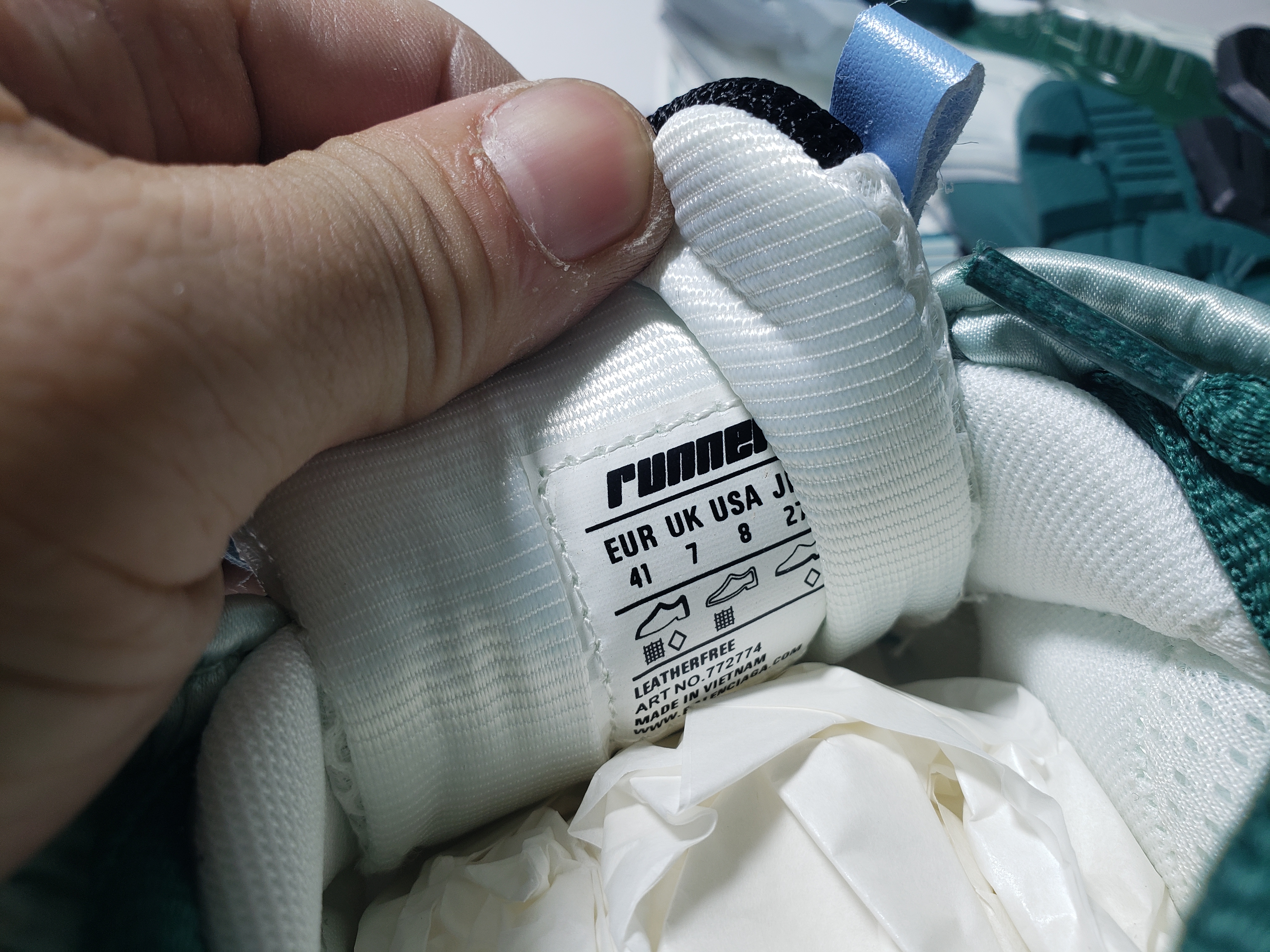 Balenciaga Runner Sneaker White Green Blue 772774 W3RMU 0623 review Obosneaker 05