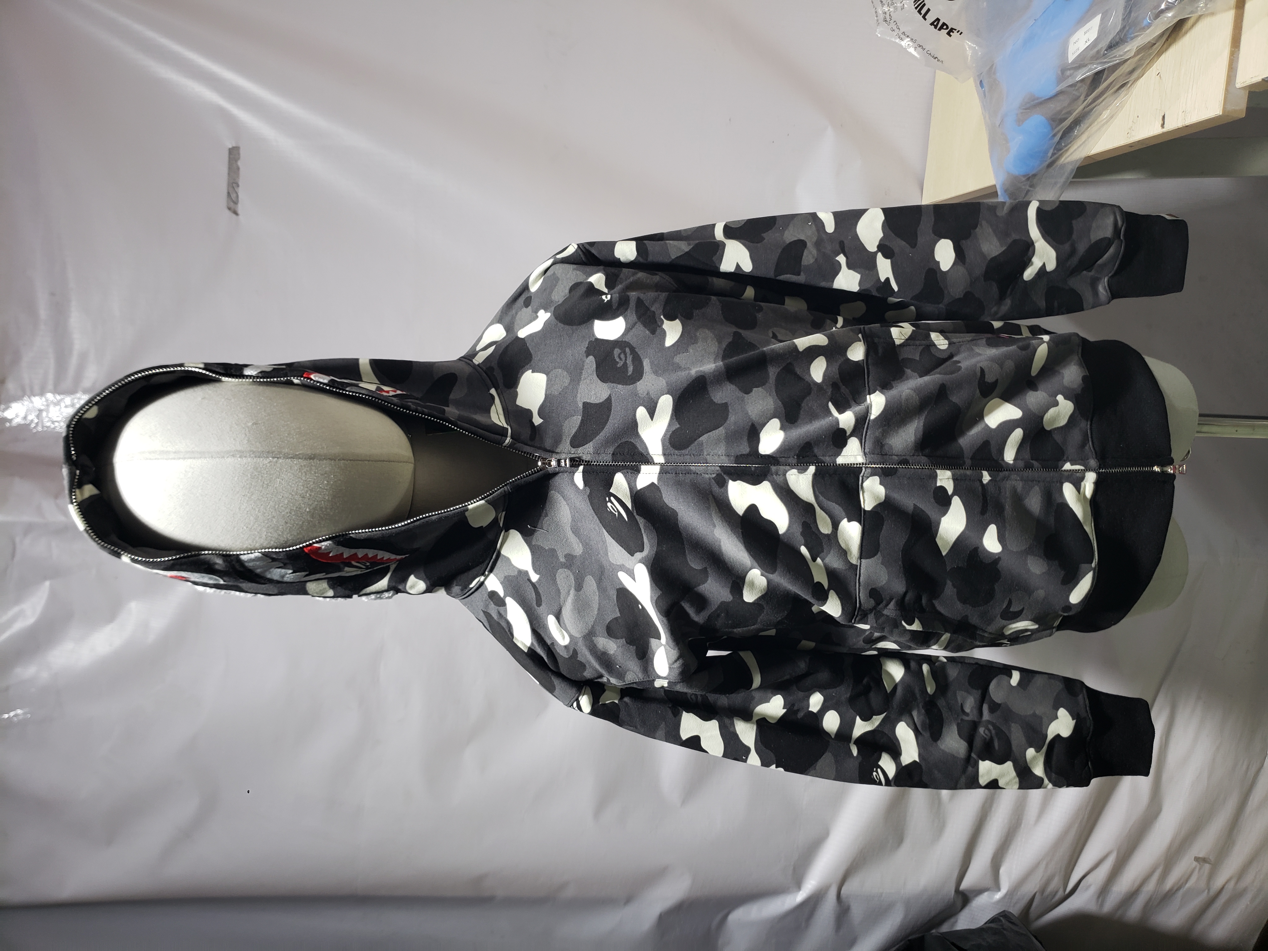 OBO BAPE Luminous Spot Camouflage Hoodie review Obosneaker 00