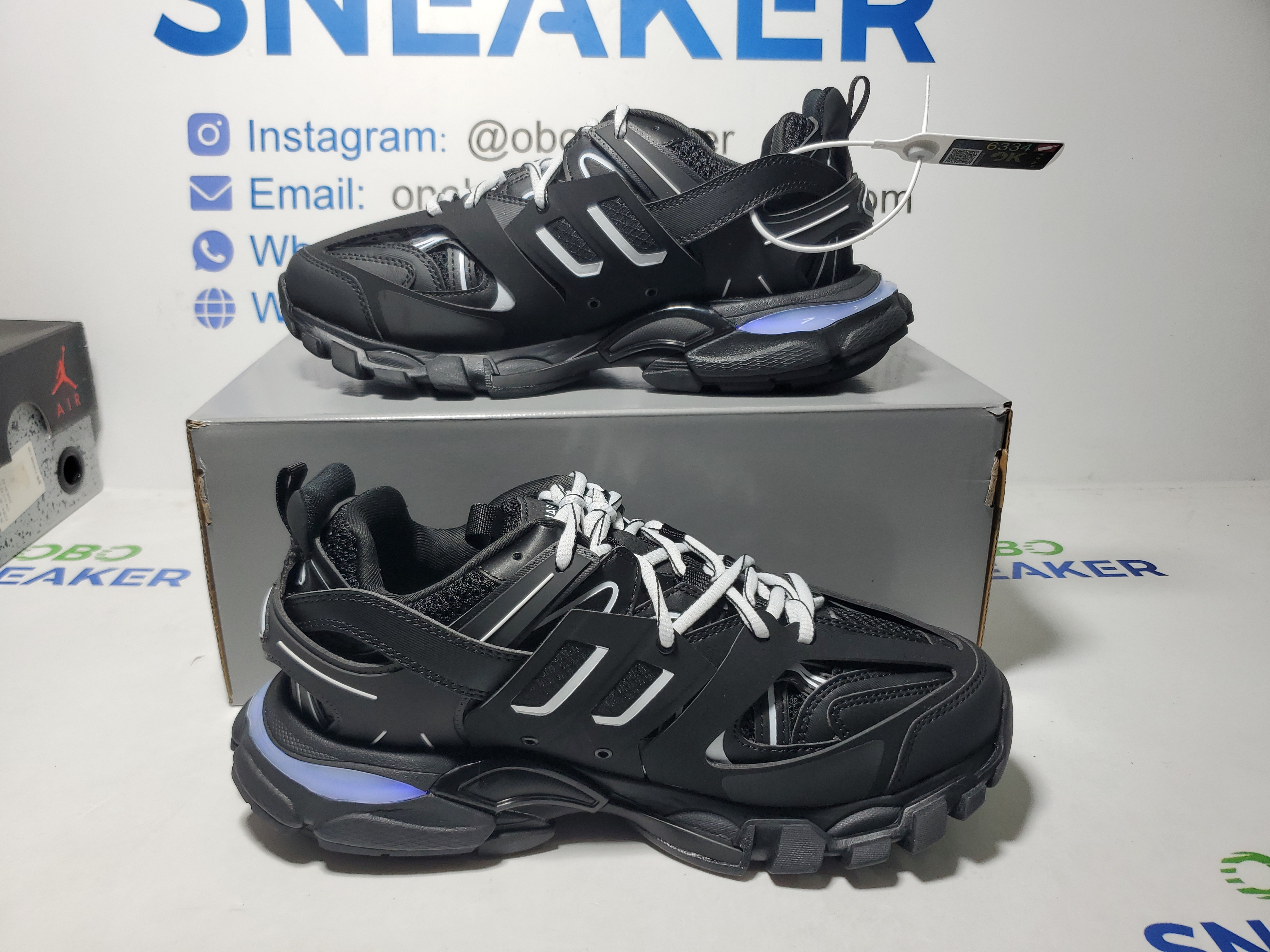 【FLASH SALE】Balenciaga Tess Black And White  542023 W1GB1 2045 (With LED) review Obosneaker 01