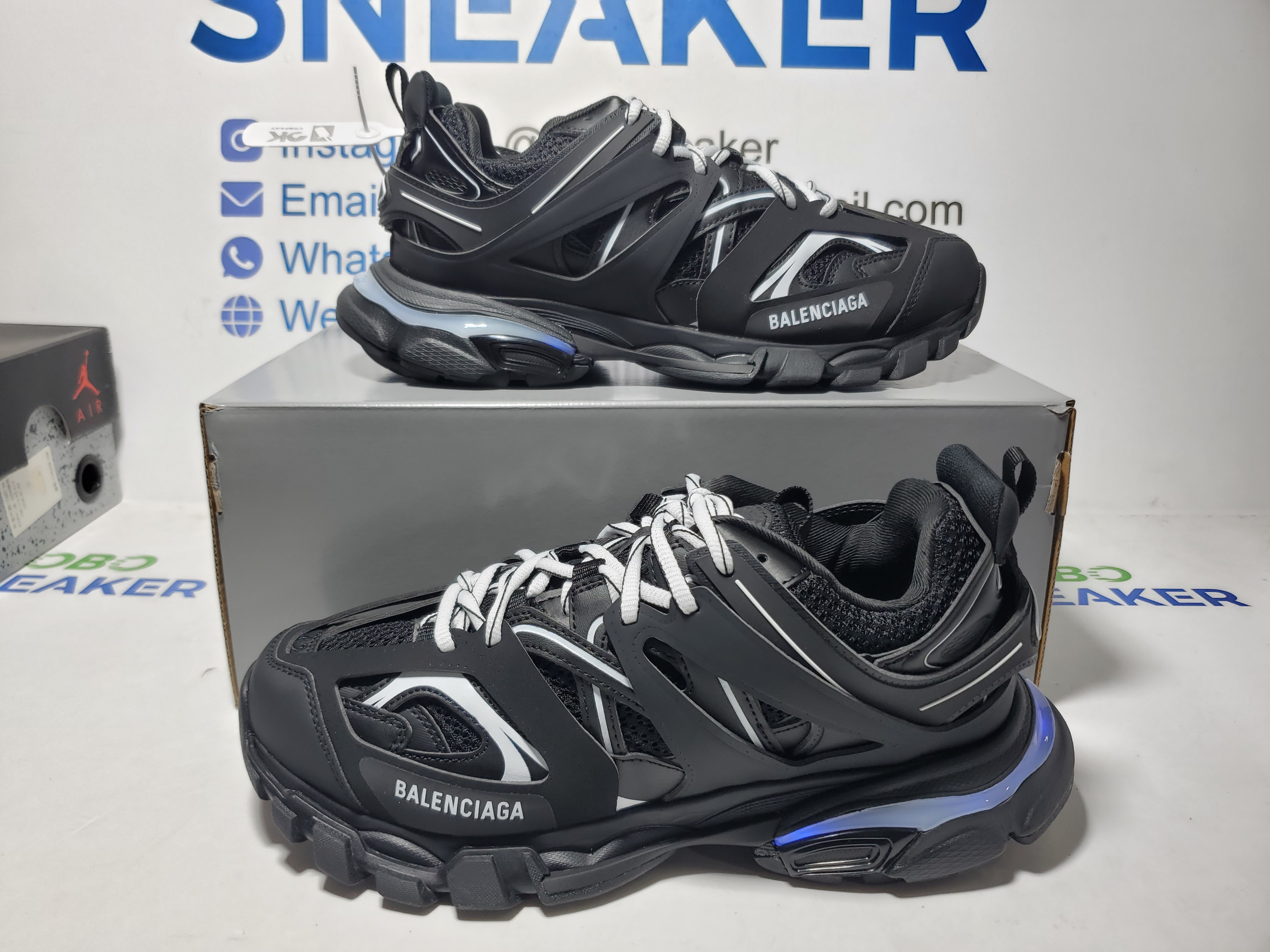 【FLASH SALE】Balenciaga Tess Black And White  542023 W1GB1 2045 (With LED) review Obosneaker 00